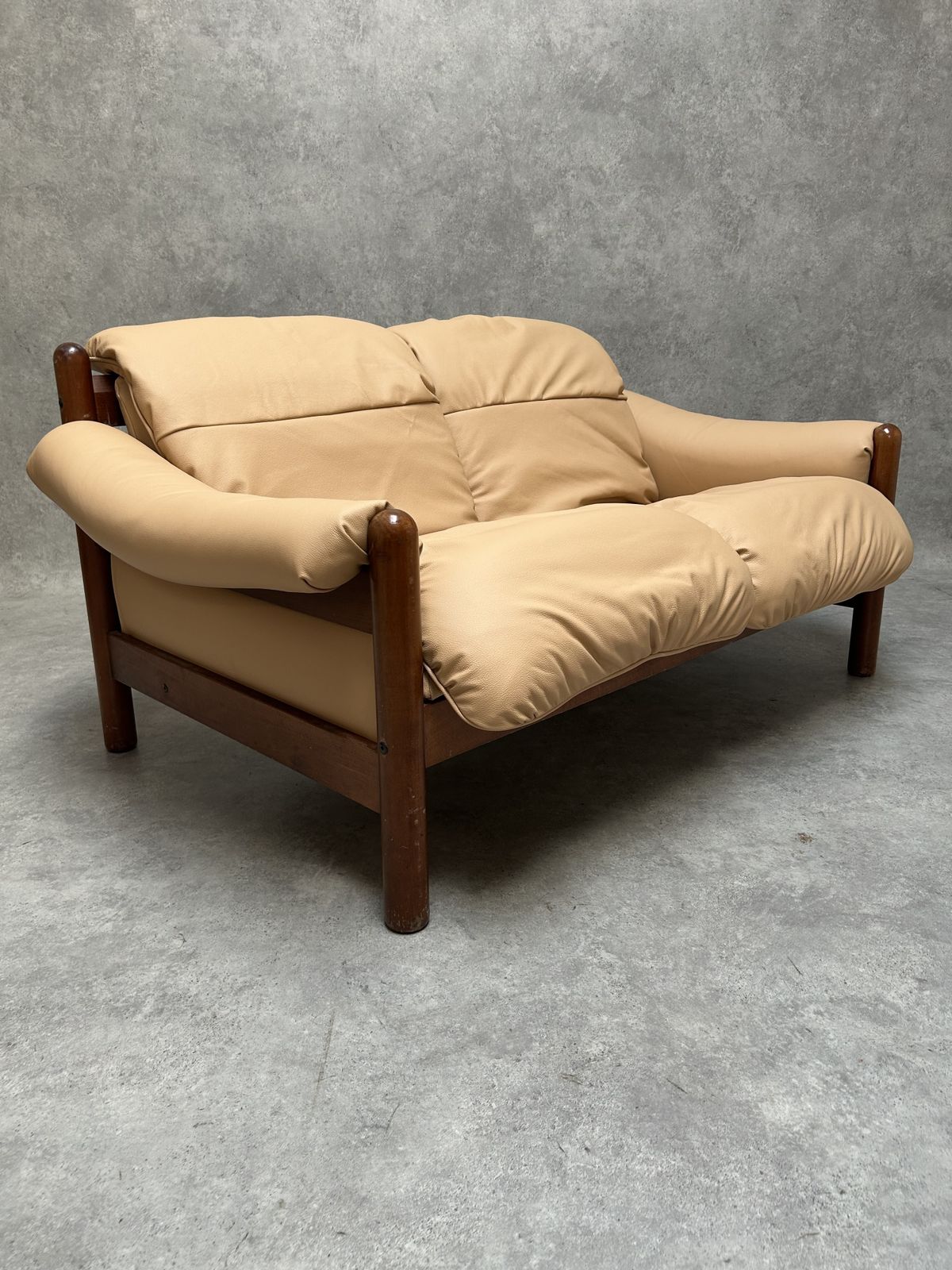 Sofas Set, Leather, Traditional