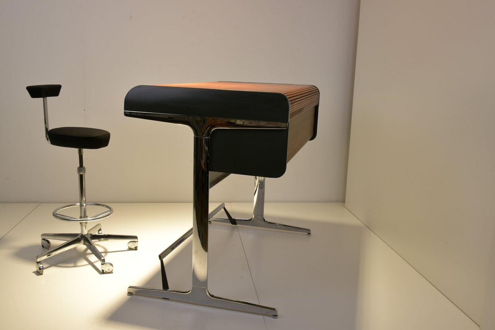 Action Office 1 Rolltop Desk And Perch By George Nelson For Herman Miller, 1977, Set Of 2 photo buy