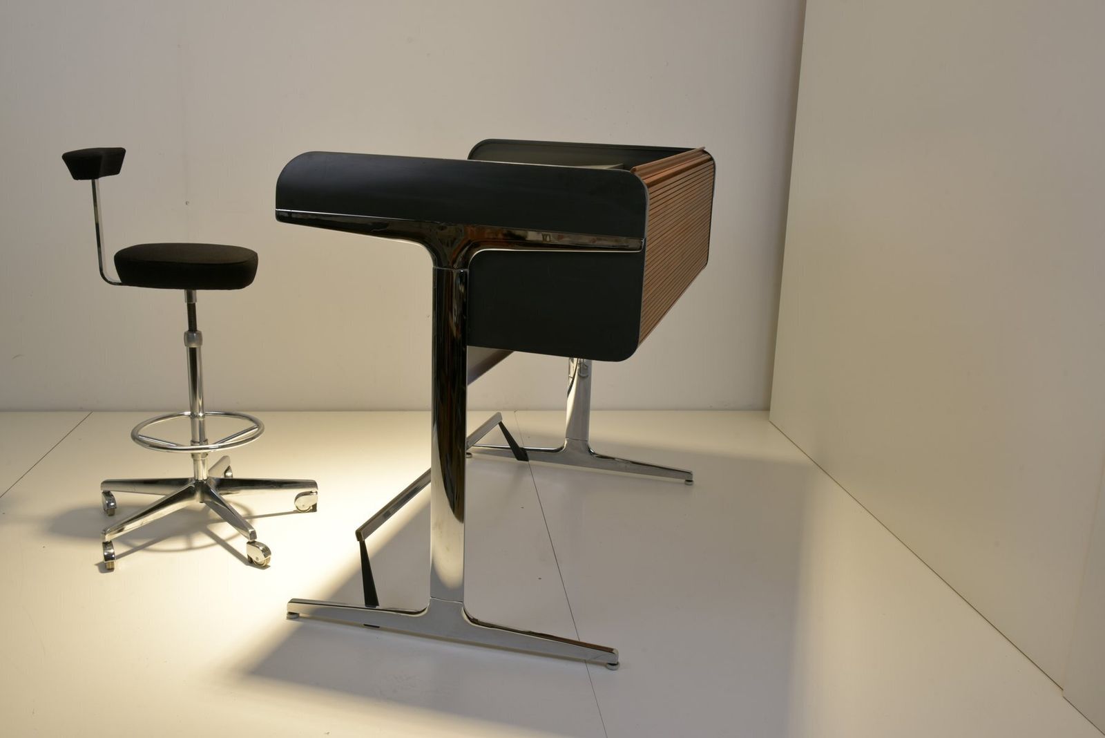 photo for sale Action Office 1 Rolltop Desk And Perch By George Nelson For Herman Miller, 1977, Set Of 2