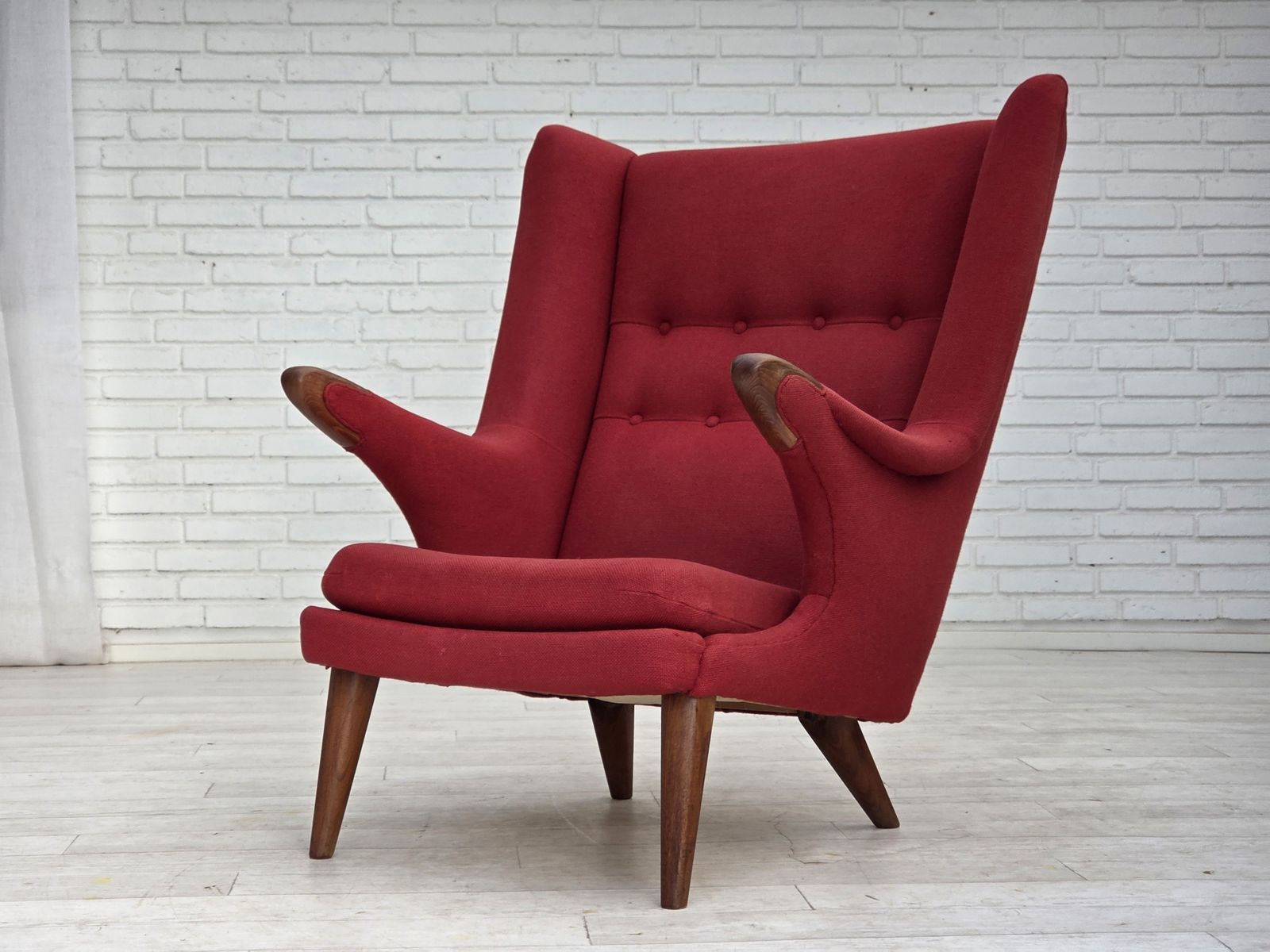 Ca. Jaren 1970, Deens Design Van Bent Møller Jepsen, "Teddy" Fauteuil, Meubelwol, Teakhout. photo vintage