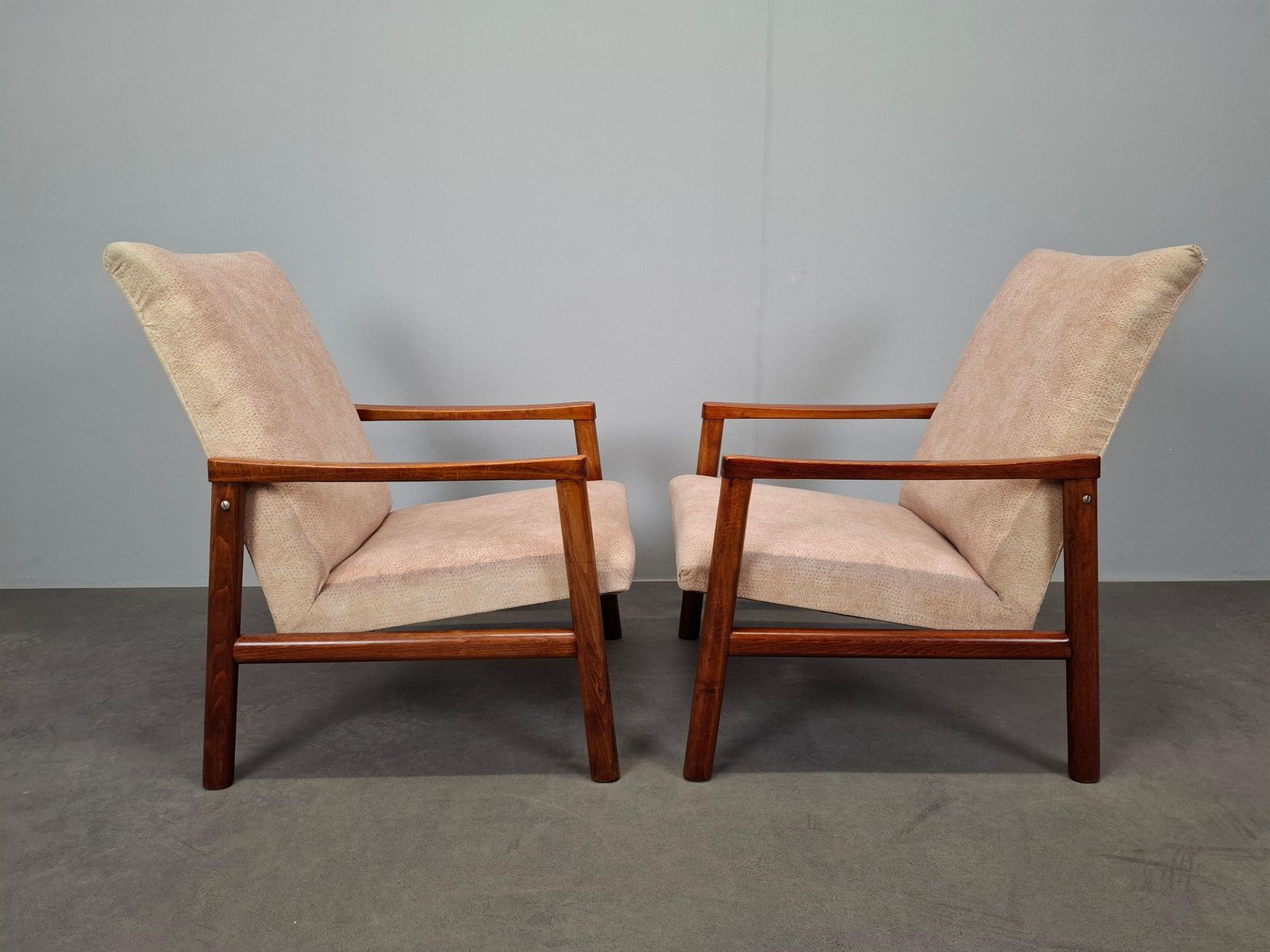 Pair Of Ton Mid Century Modern Armchairs, Czechoslovakia, 1970s photo vinterior