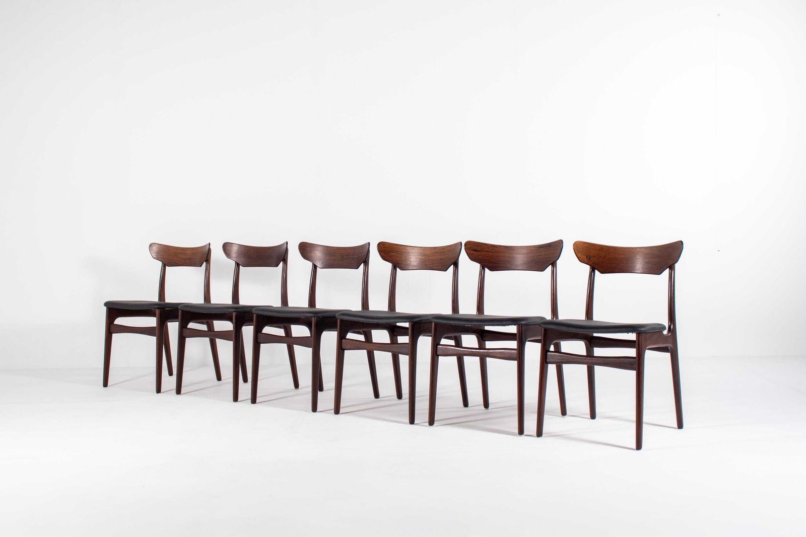 Set Of 6 Schiønning & Elgaard Rosewood Dining Chairs, Denmark, Newly Upholstered photo Furniture