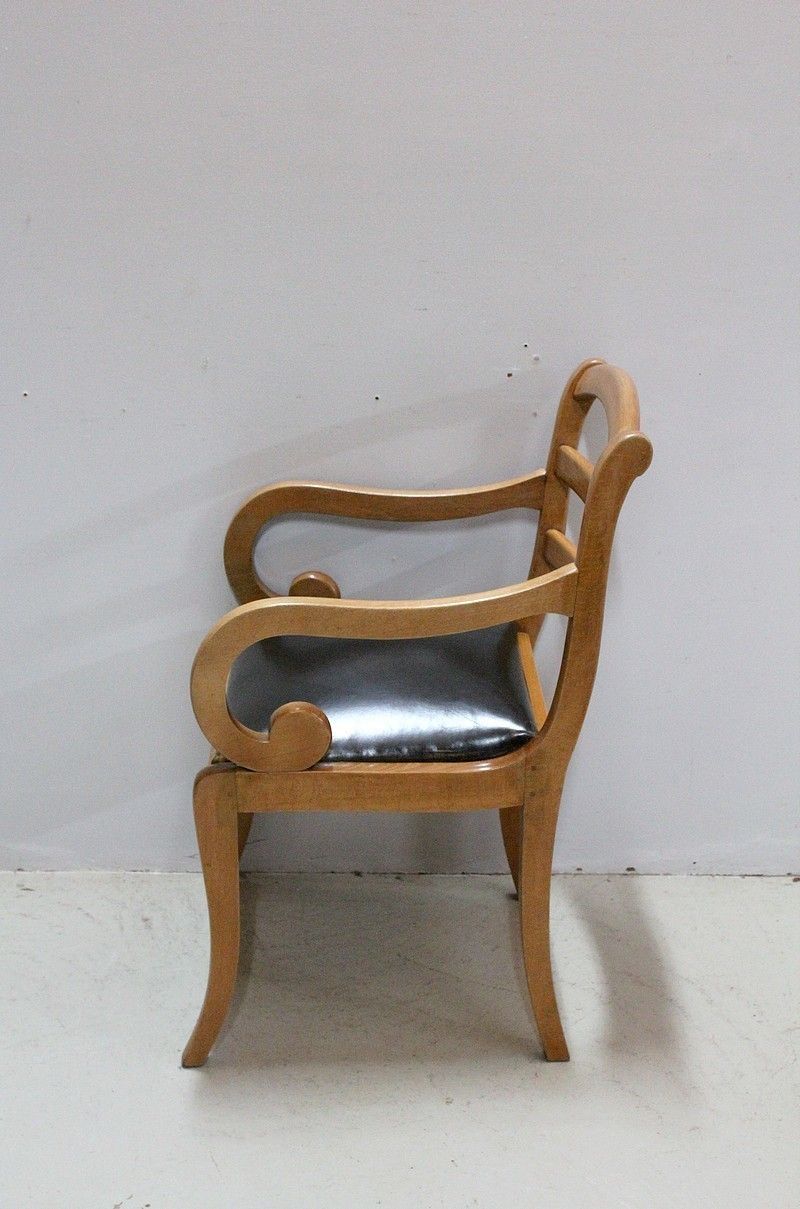 Office Chair With Butts   X Xth photo vinterior