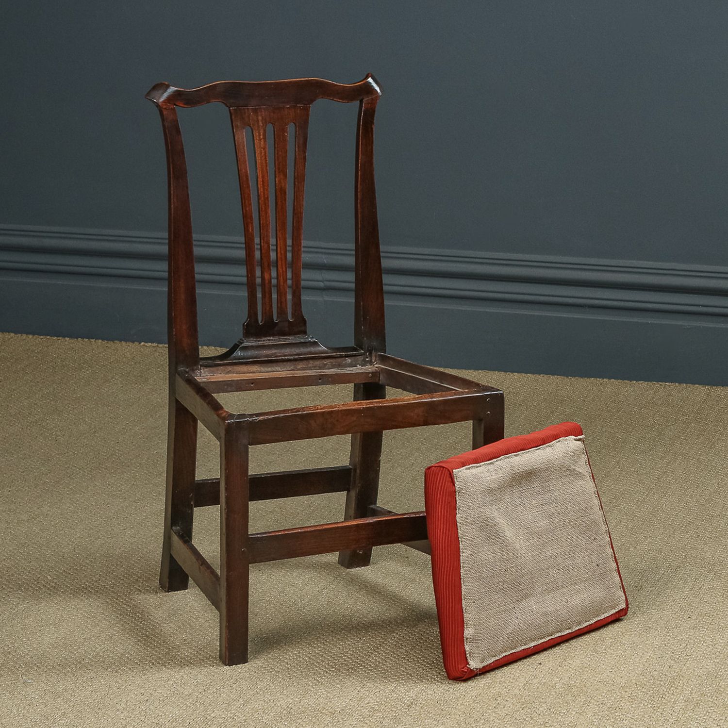 photo vinterior English Pair / Two Georgian Chippendale Country Elm Office Desk Dining Chairs (Circa 1780)