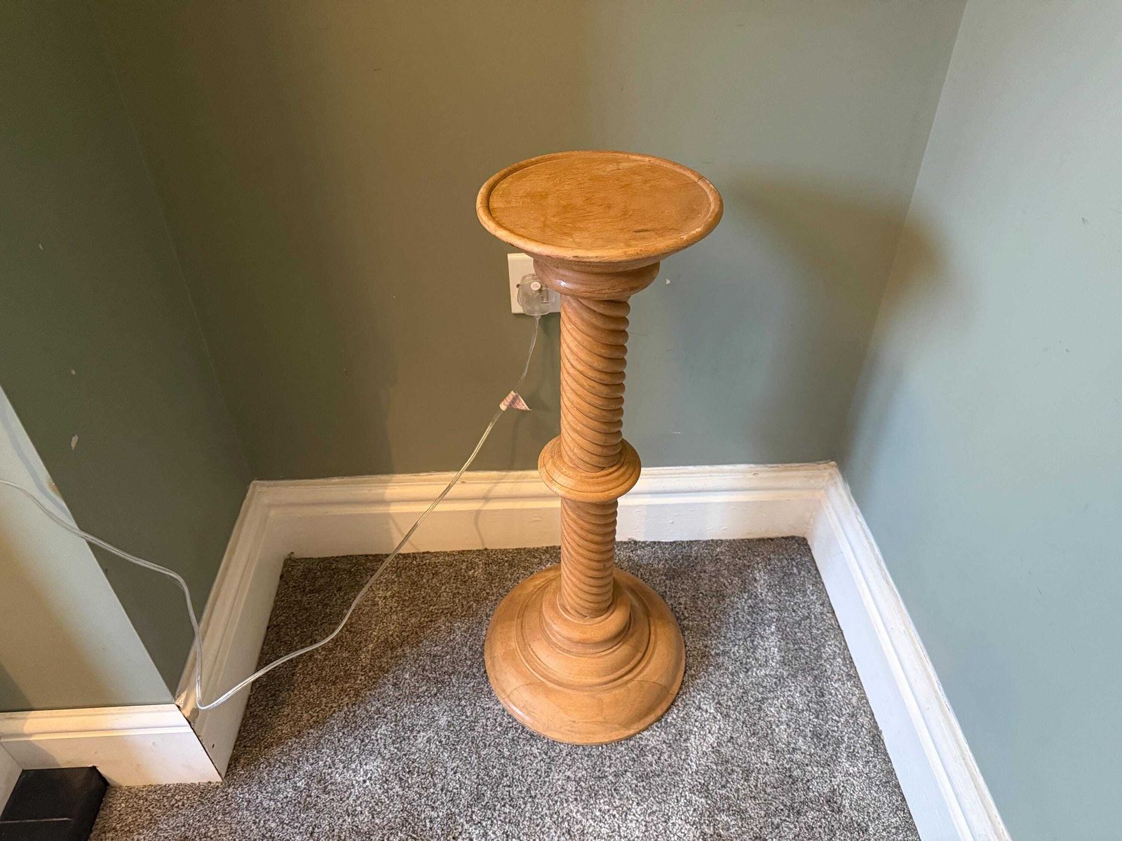 Vintage Solid Wood Plant Stand / Pot Stand / Pedestal Table / Lamp Stand photo buy