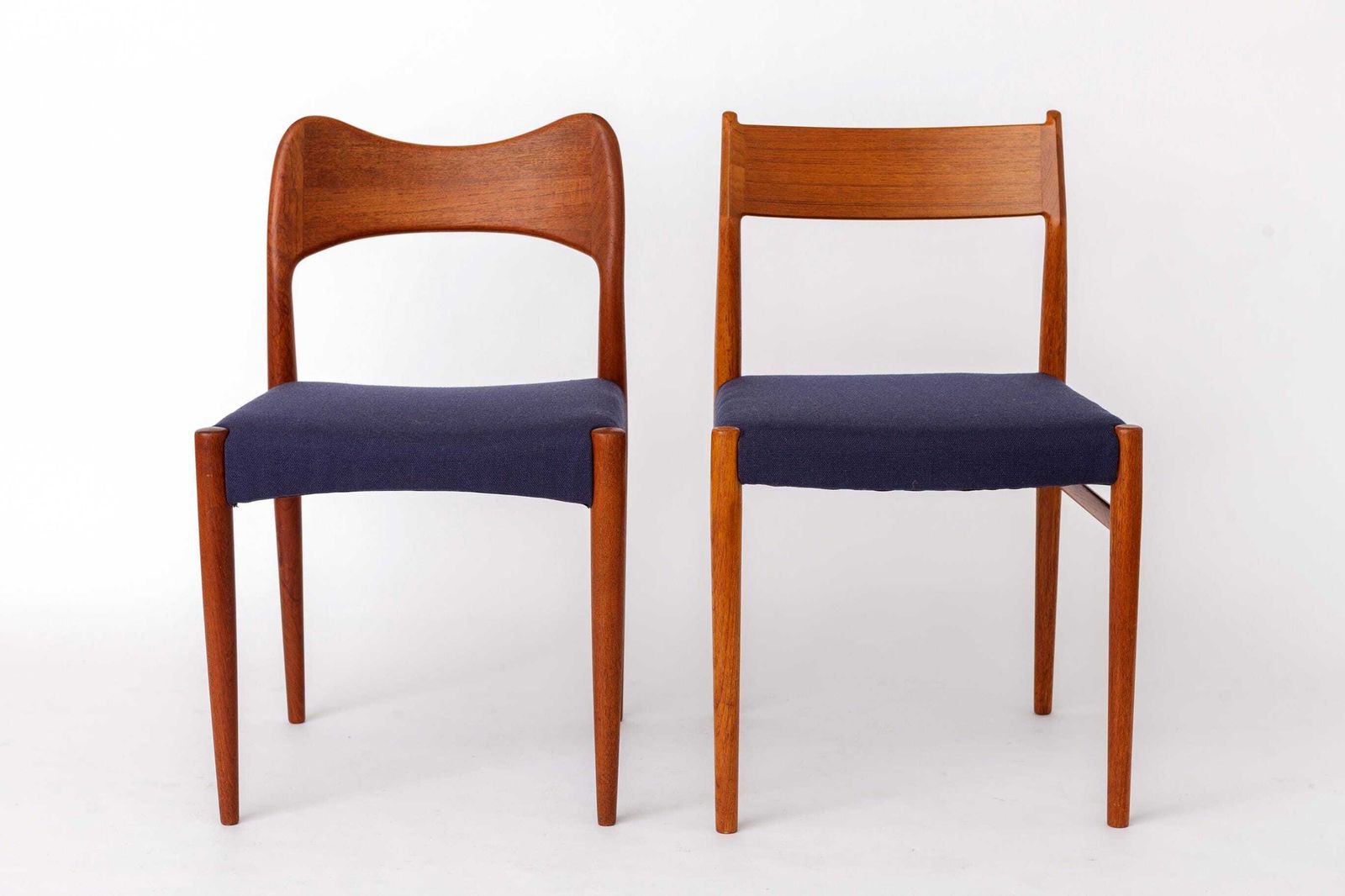 photo furniture Arne Vodder Teak Chair Model 418 For Sibast, Danish Mid Century Modern, 1960s Vintage, Dark Blue Upholstery