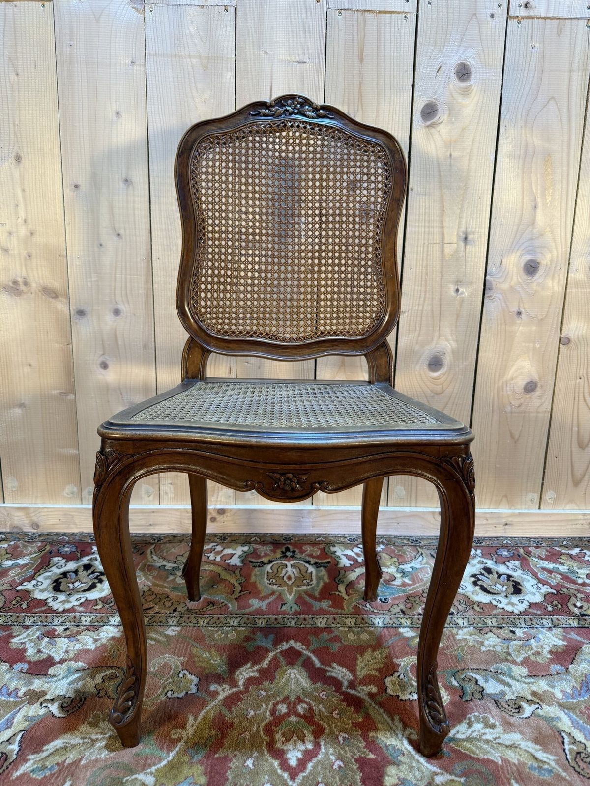 Suite De 10 Chaises De Style Louis XV En Noyer Et Cannage photo vinterior
