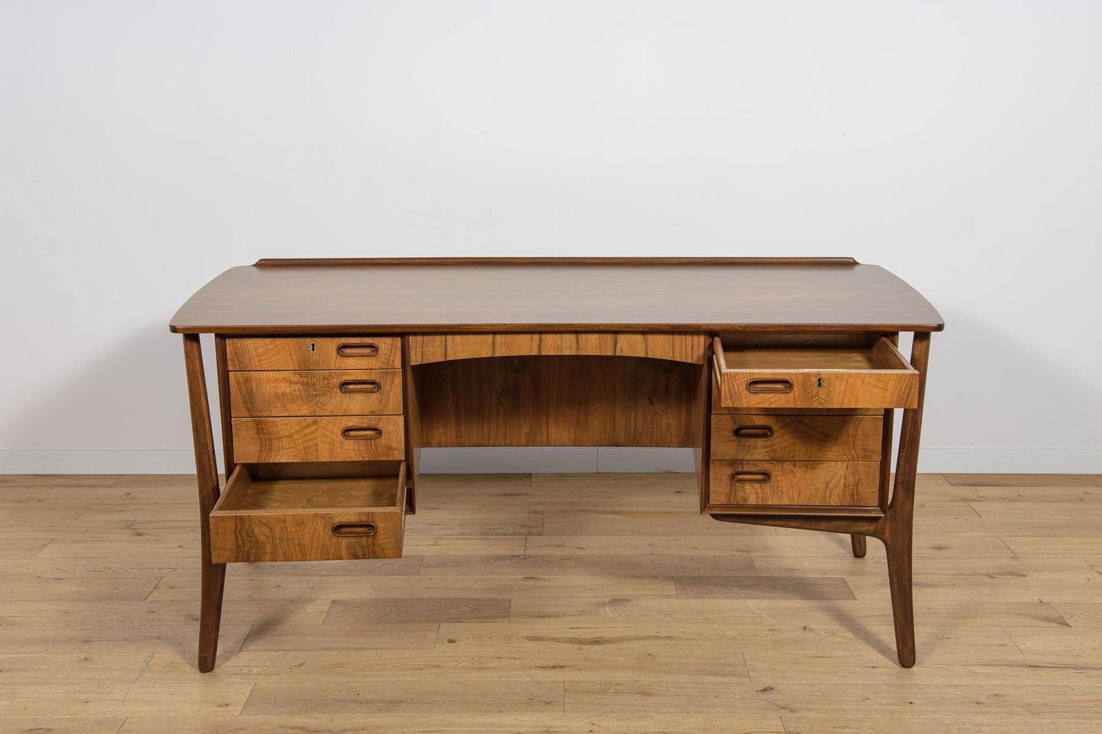 photo buy Mid Century Modern Danish Walnut Desk By Svend åge Madsen For H.P. Hansen, 1960s