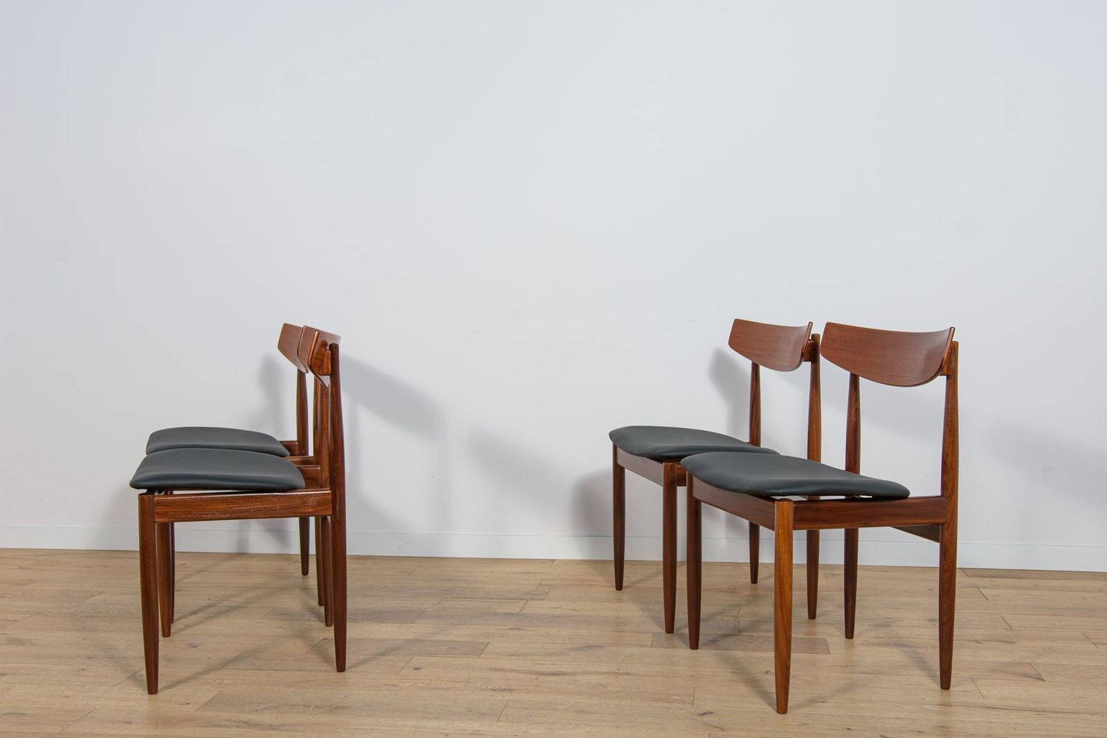 Mid Century Dining Chairs In Teak By Ib Kofod Larsen For G Plan, Great Britain, 1960s, Set Of 4 photo vinterior
