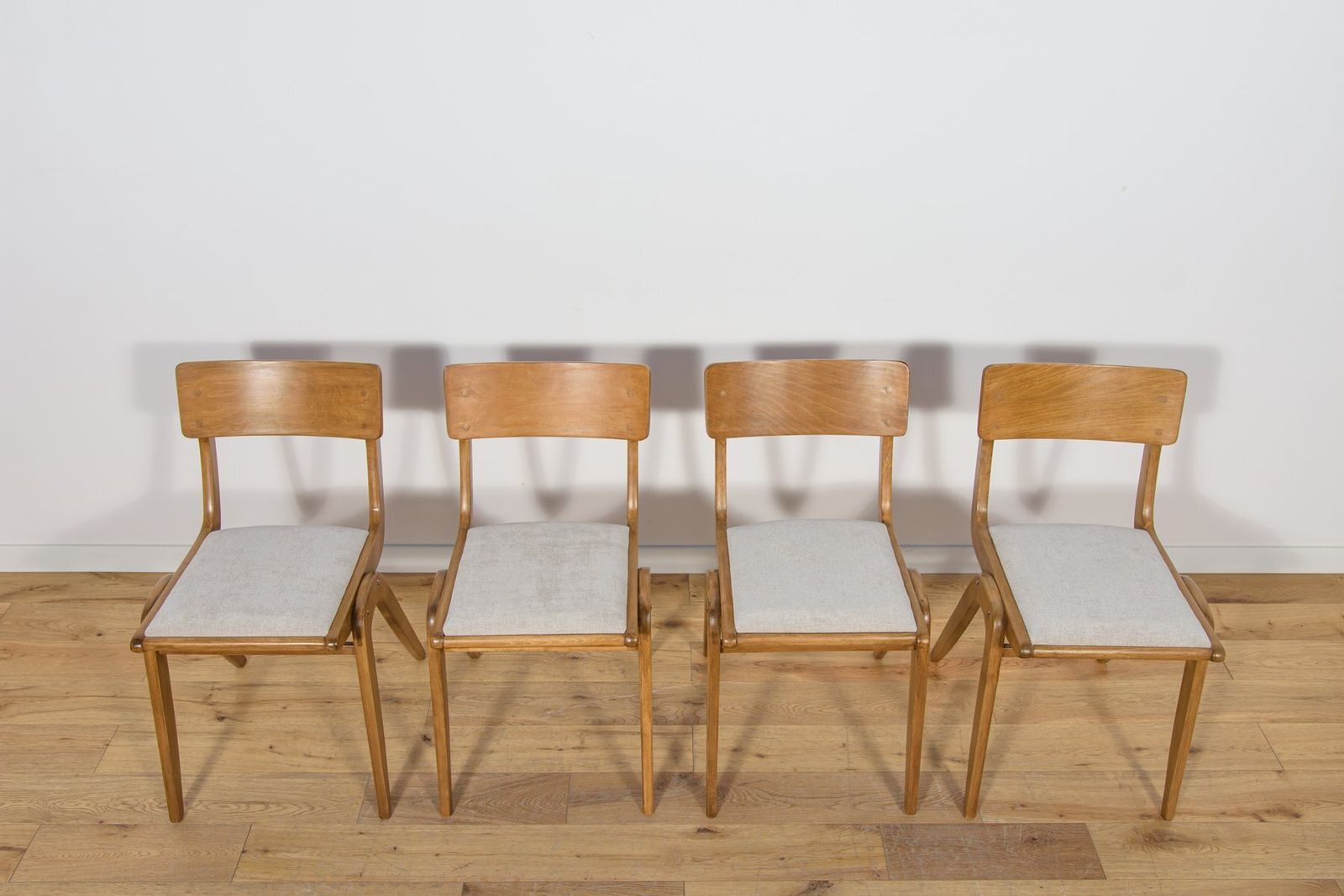 Model 229xb Boomerang Dining Chairs From Goscinski Furniture Factory, Poland, 1960s, Set Of 4 photo 1063.0