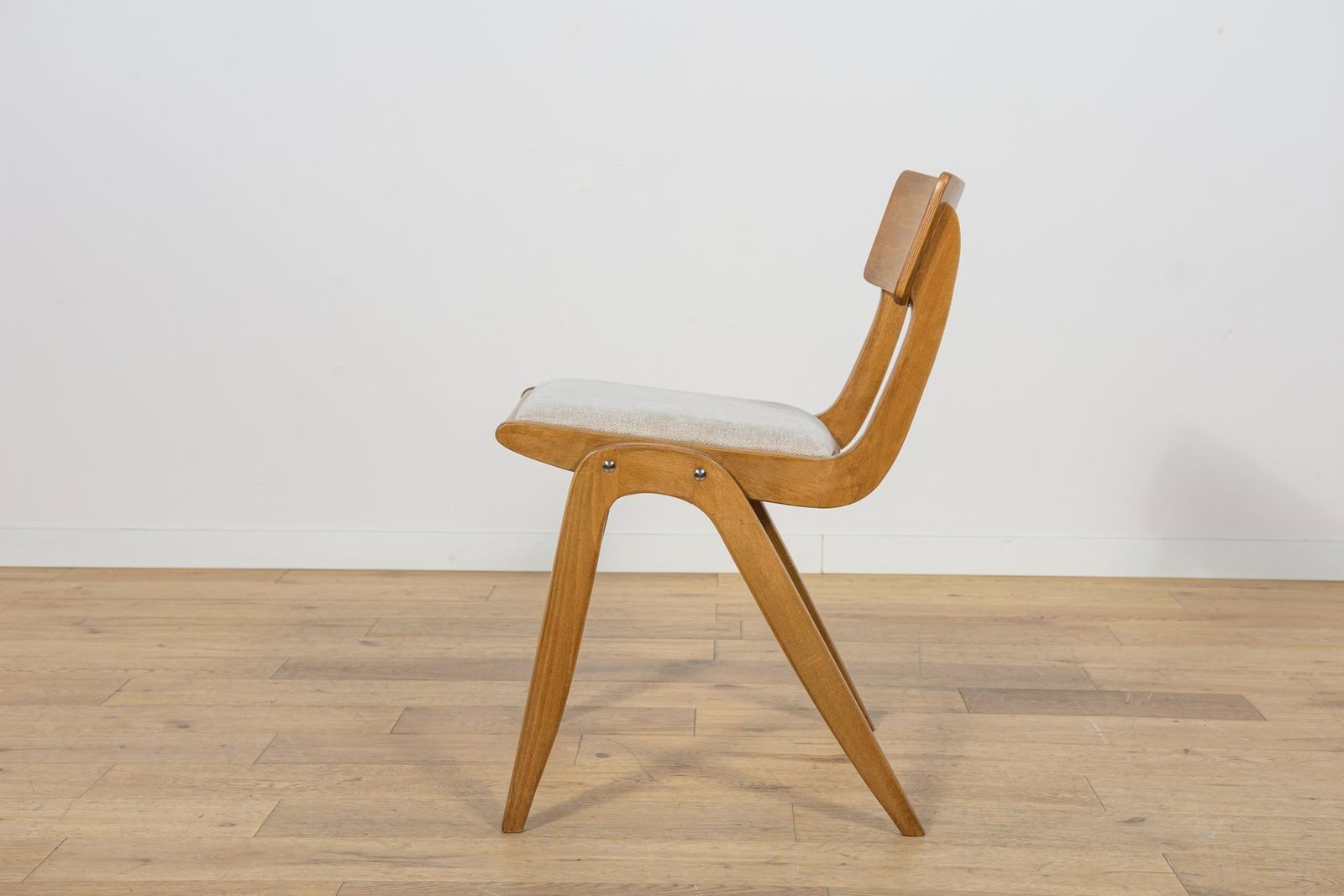 photo furniture Model 229xb Boomerang Dining Chairs From Goscinski Furniture Factory, Poland, 1960s, Set Of 4