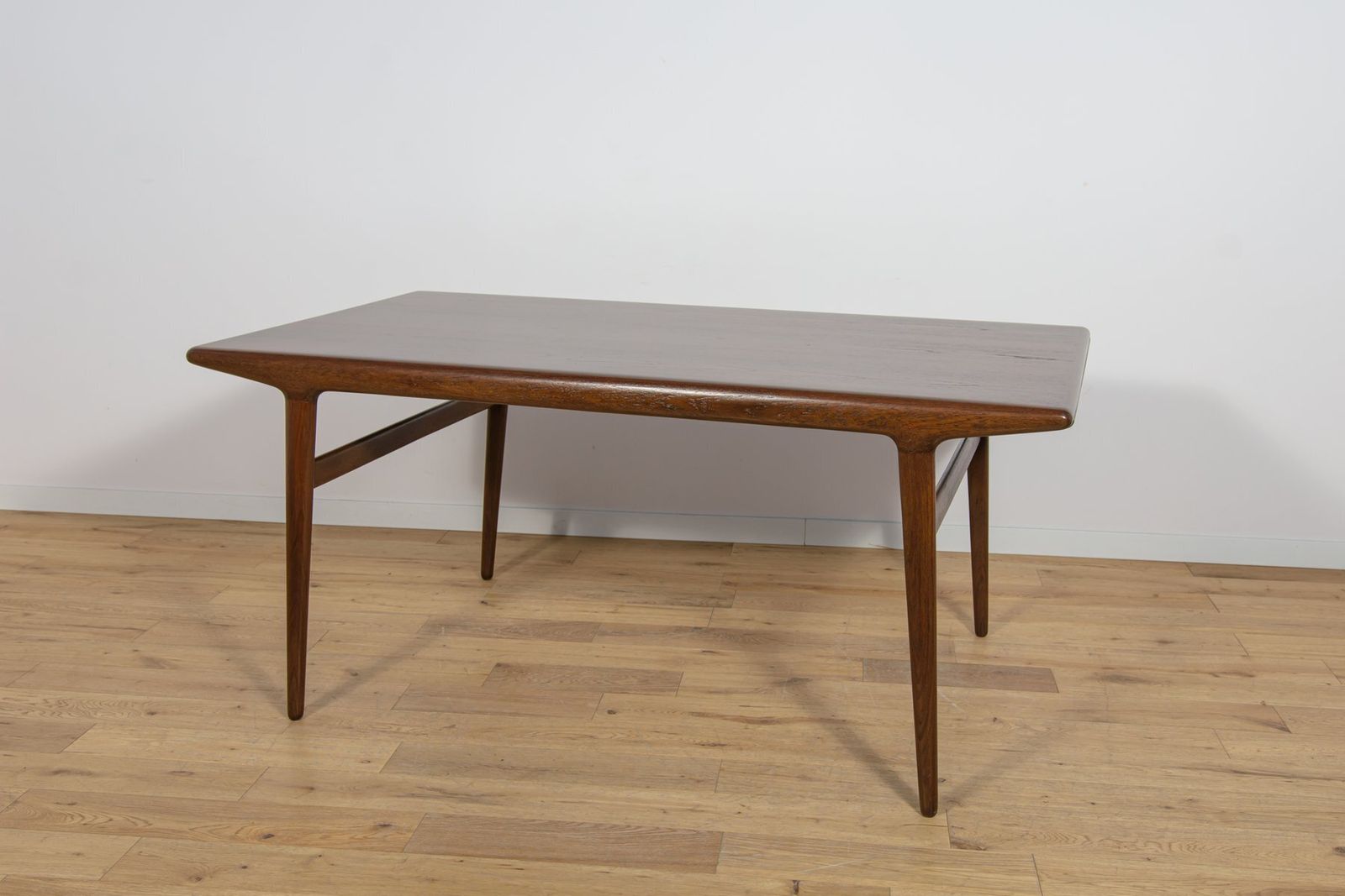 Mid Century Modern Teak Dining Table By Johannes Andersen For Uldum Mobelfabrik, 1960s