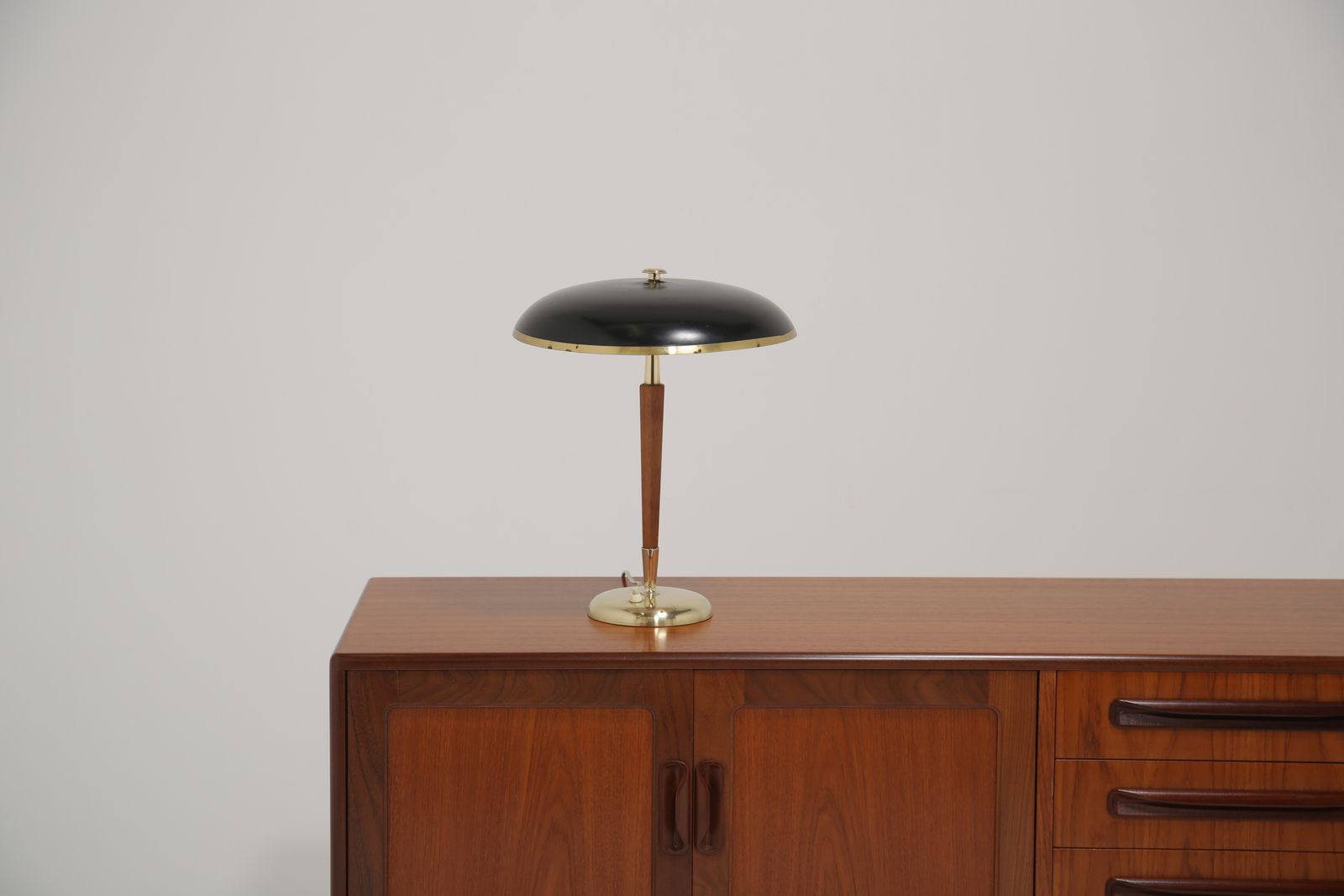 photo for sale Borens Borås Model 8453: Swedish Mid Century Table Lamp In Brass, Teak, And Lacquered Metal, 1940s/50s