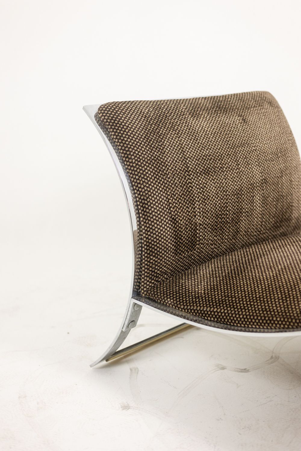 photo for sale Vittorio Introini. Pair Of Armchairs For Saporiti. 1970s