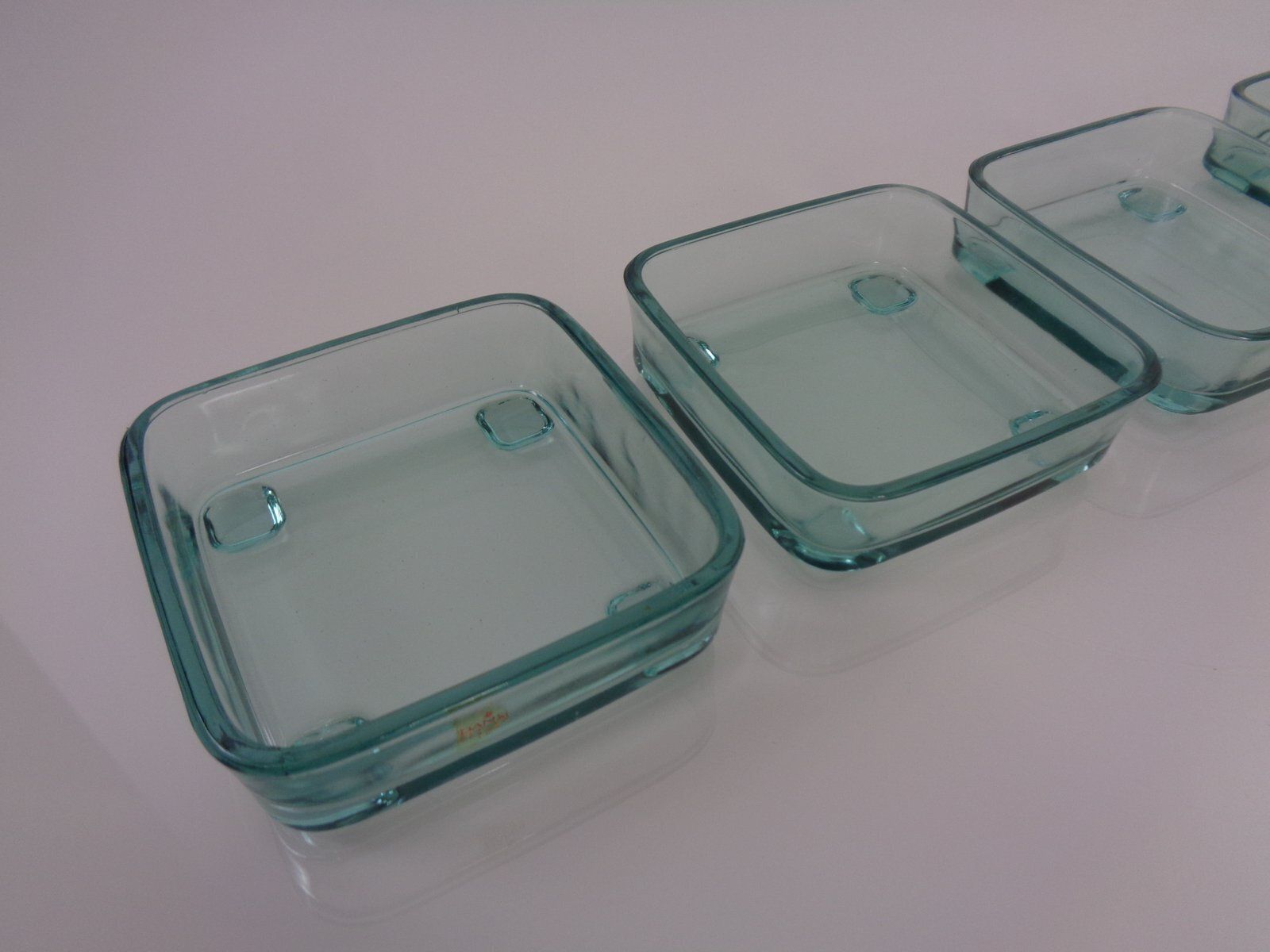 photo vintage Teak Tray With Glass Bowls By Jens Quistgaard For Ihq Dansk Designs, 1960s, Set Of 7