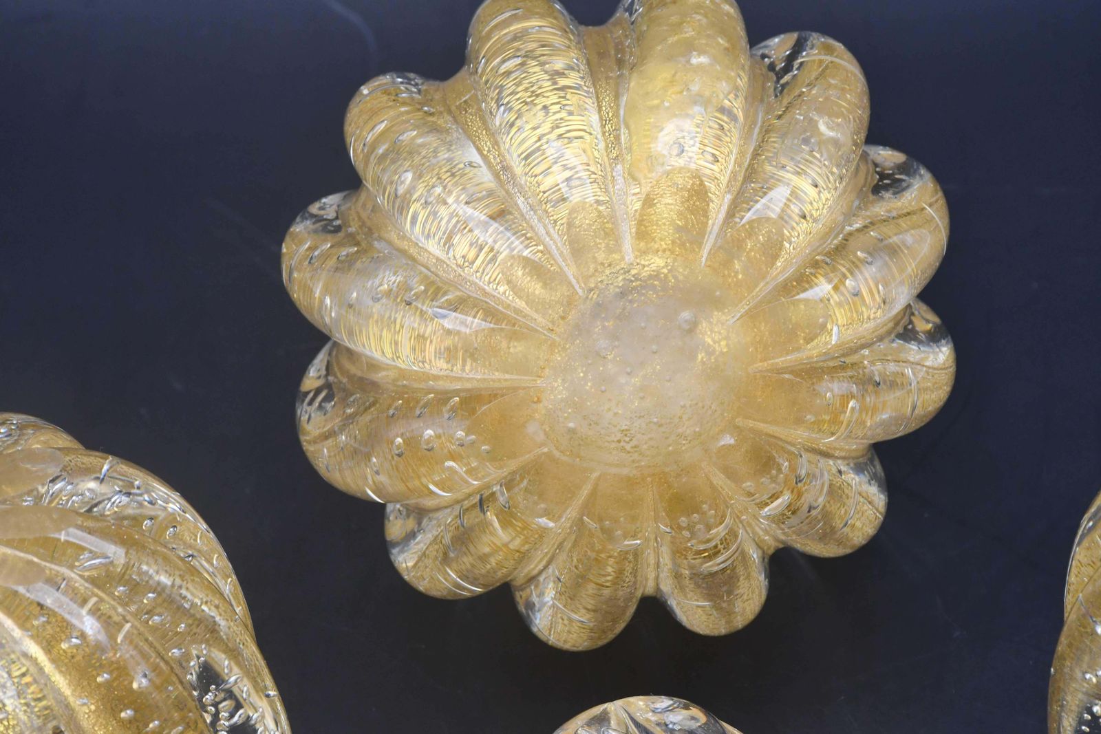 photo for sale Set Of 3 Gold Ercole Barovier "Bullicante" Murano Glass Vase For Barovier & Toso
