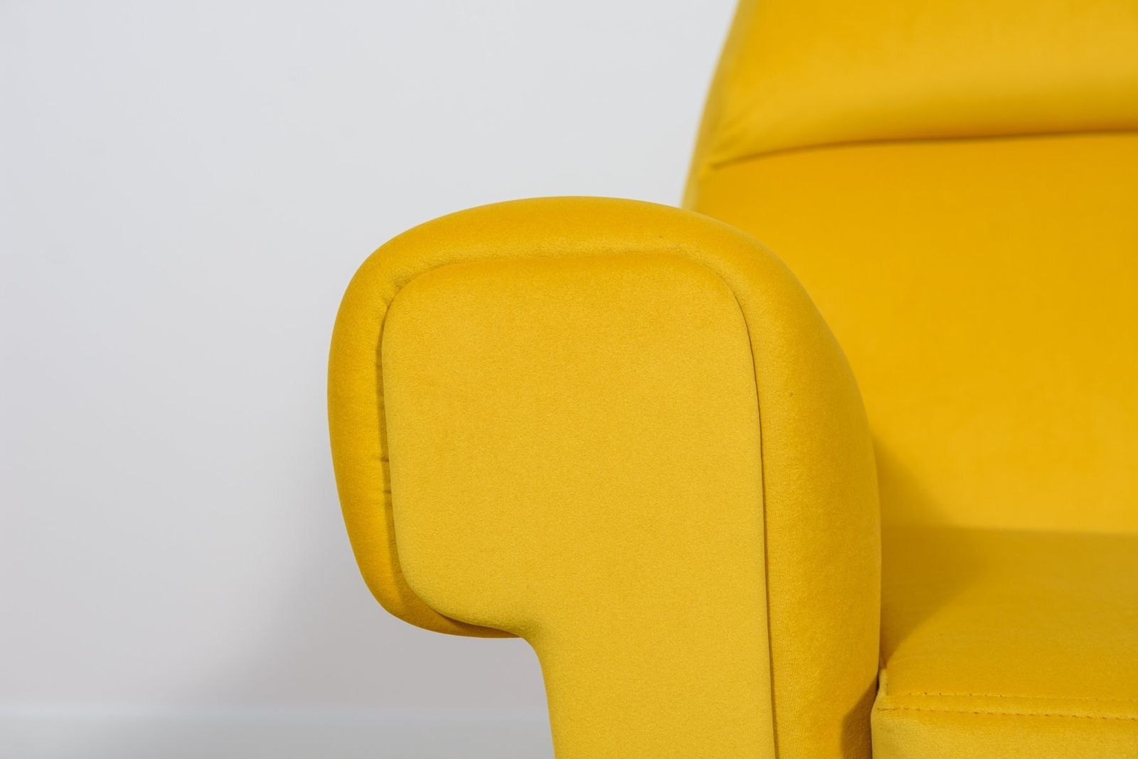 photo for sale Mid Century Armchair By Gigi Radice For Minotti, 1950s