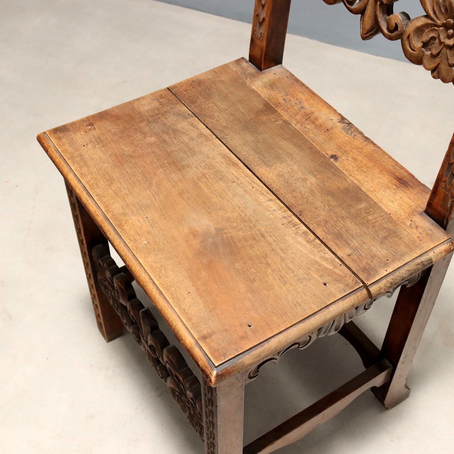 Chairs Baroque Style Carved Walnut Italy XIX Century photo vinterior