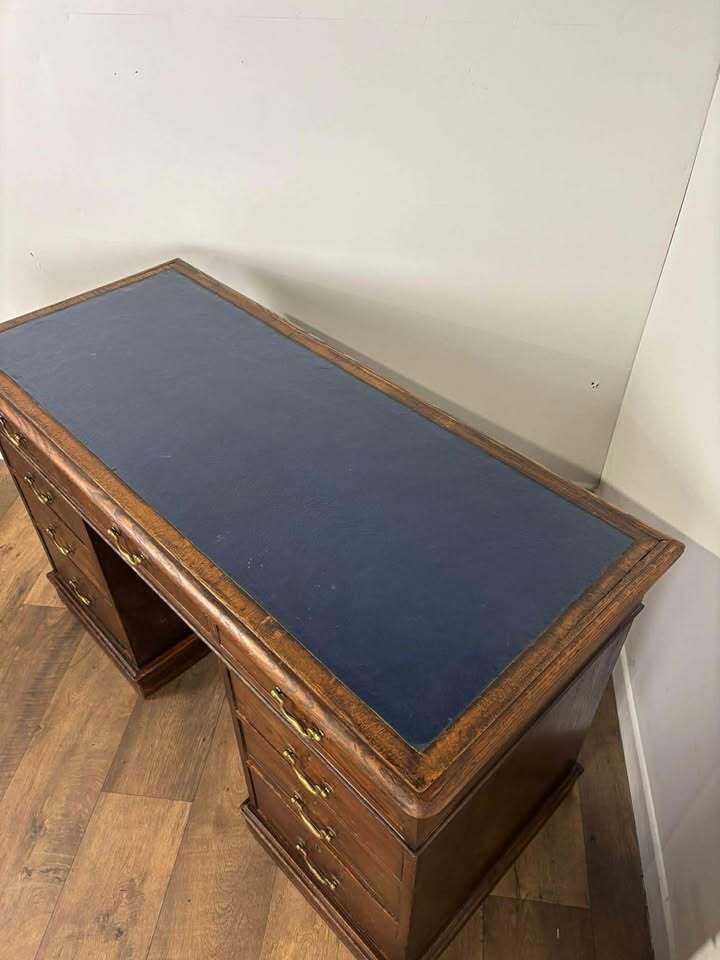 photo buy Victorian Oak Twin Pedestal Kneehole Desk