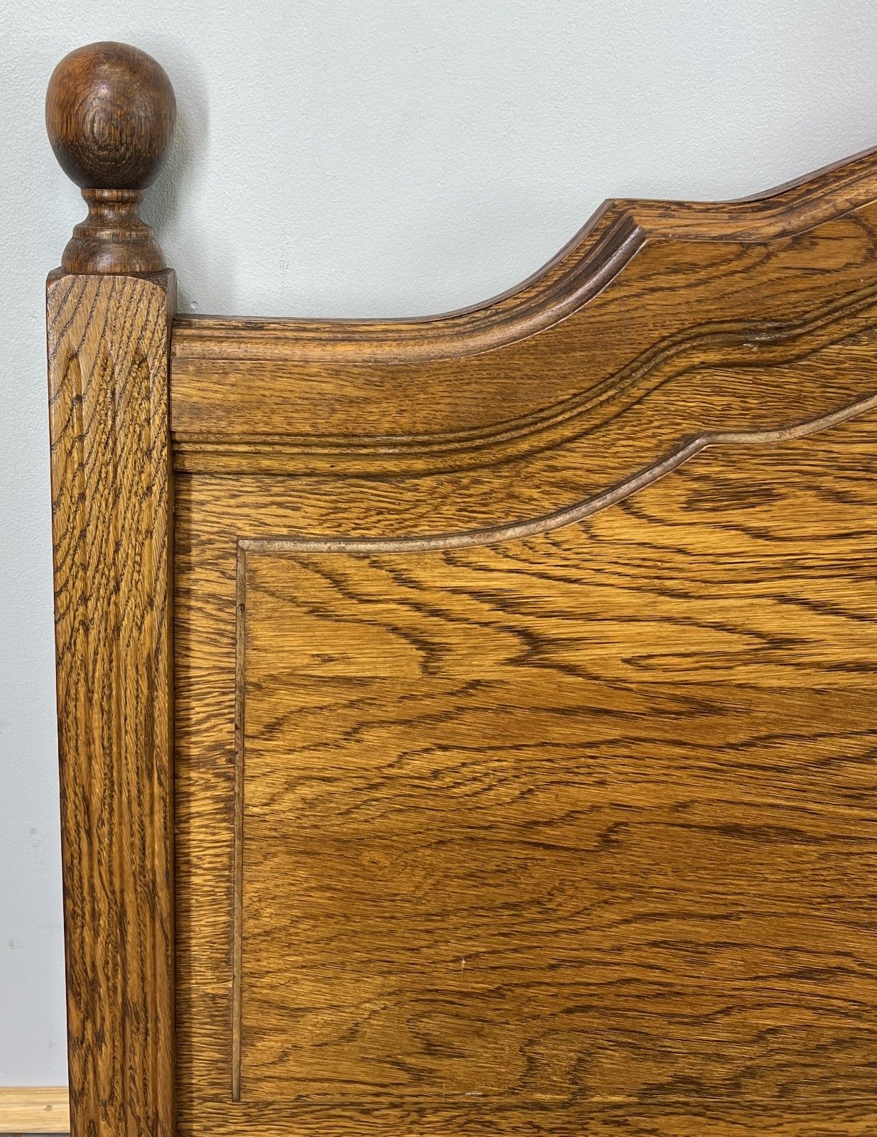 Footboard Vintage French Style Carved Double Bed Footboard Lot 4780 photo Furniture