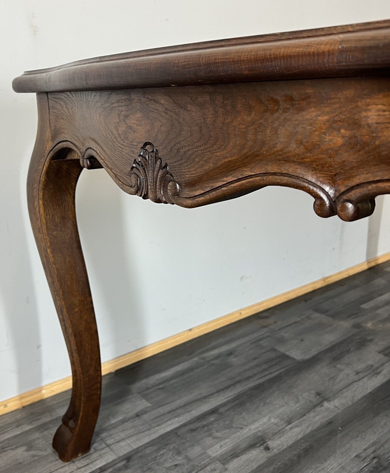 photo furniture Dining Table Vintage French Carved Oak Solid Dining Table Lot 4753
