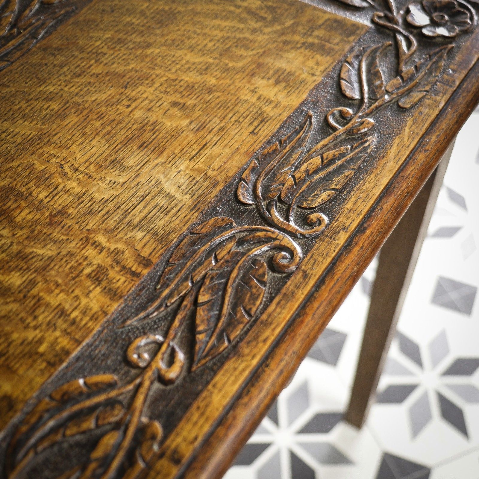 photo furniture Victorian Antique Oak Side Or Hall Table Heavily Carved In Oak