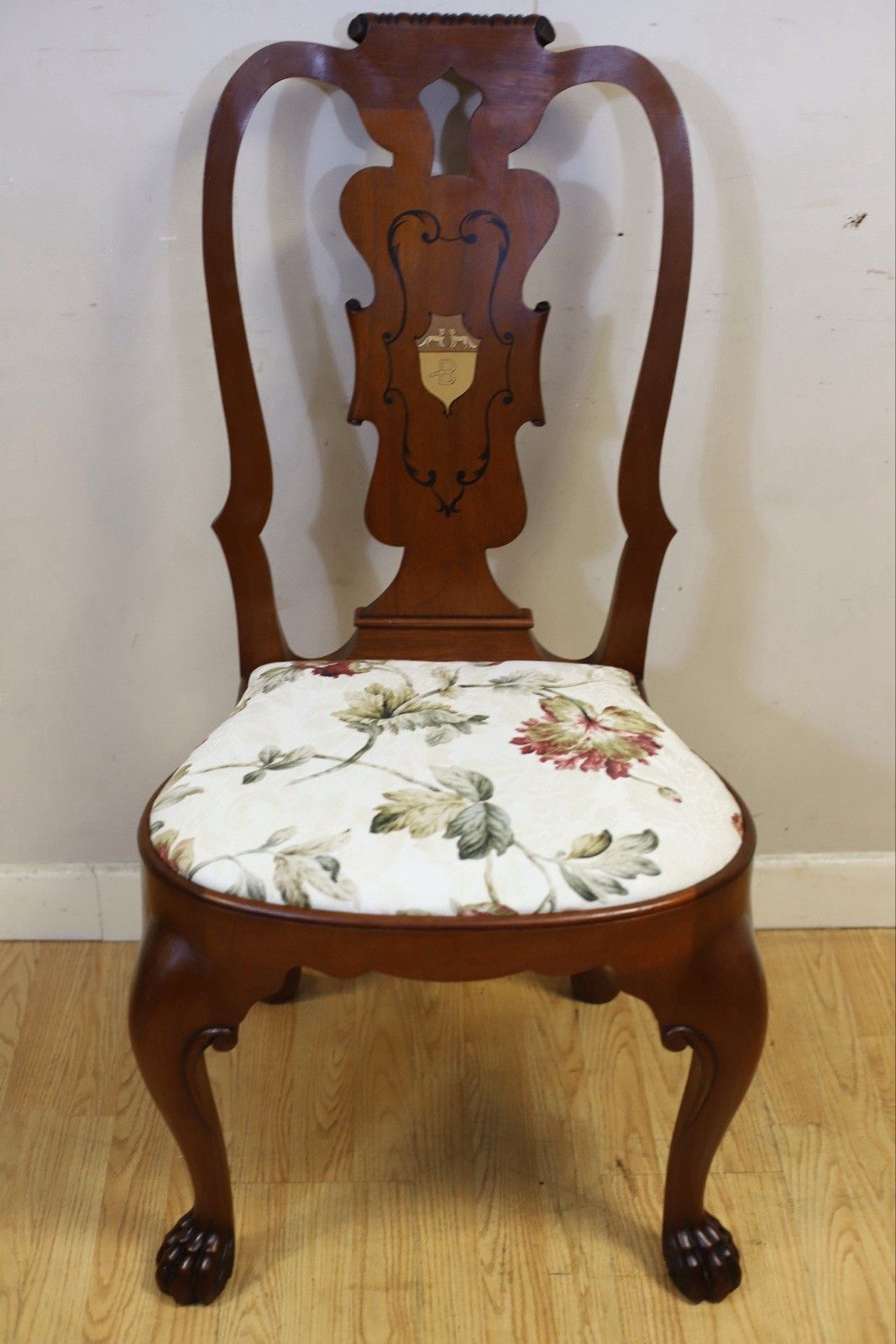 photo buy Thomas Messel , Stunning Set Of Ten Walnut Queen Anne Style Dinning Chairs