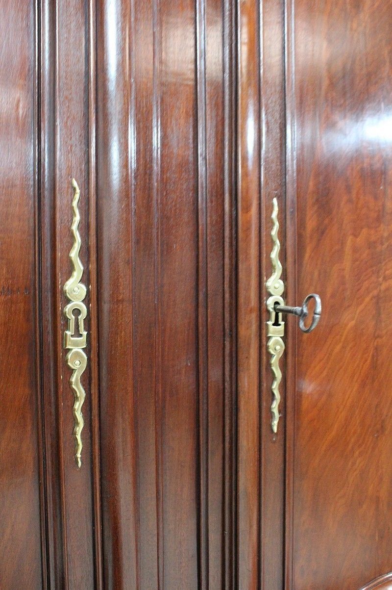 Buffet Two Body Port Louis XV, 18th Century photo buy