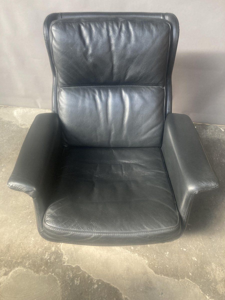 Italian Black Leather Swivel Chair In The Style Of Minotti, 1970s photo Furniture