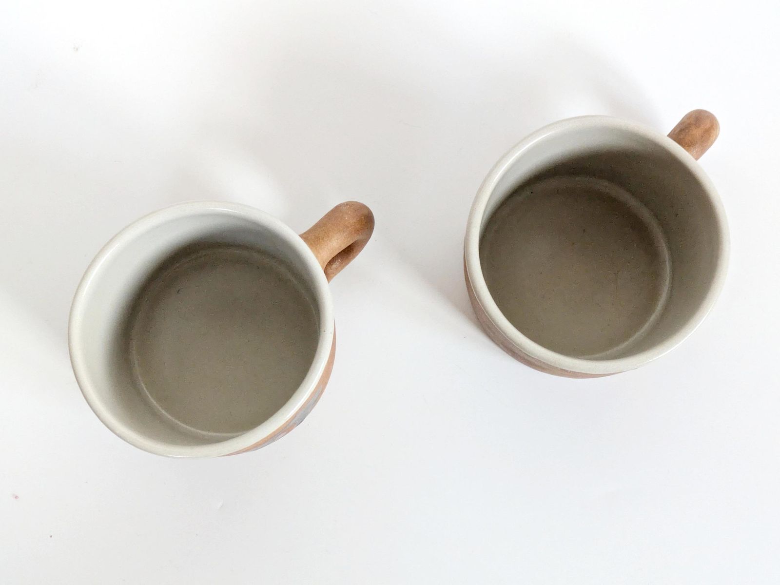photo vintage Mid Century French Studio Pottery Set, Madeleine Brault, Poterie De La Colombe