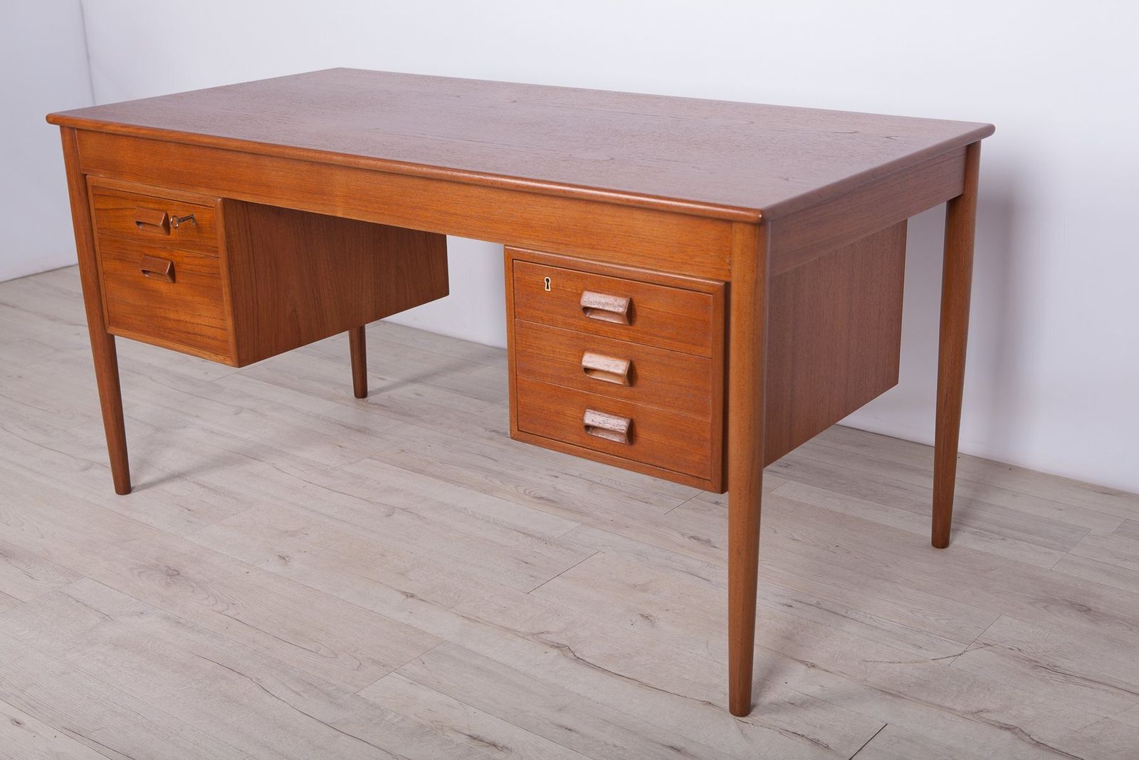 Danish Teak Desk By Børge Mogensen For Søborg Møbelfabrik, 1960s