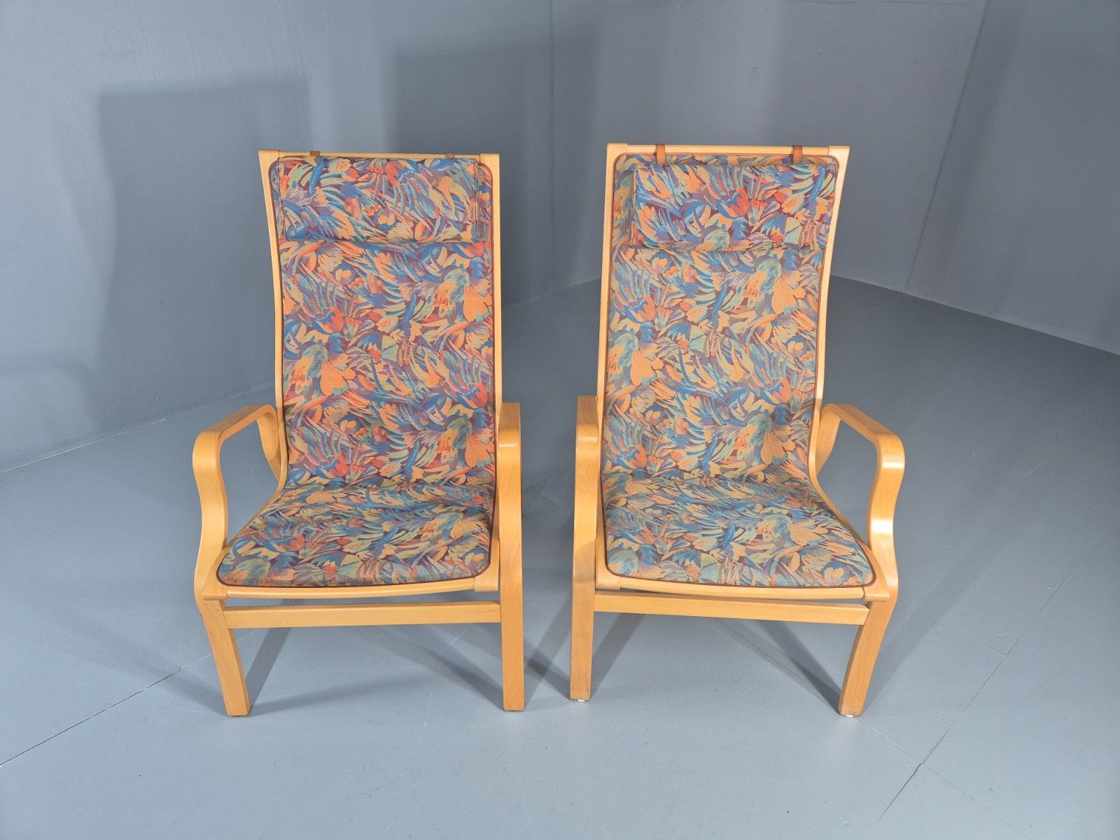 2 Vintage Bentwood Lounge Chairs Finn Ostergaard 1980s Retro Mcm Eb11338 Mben photo for sale