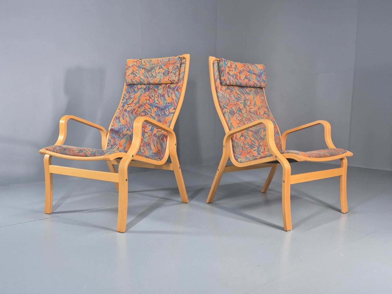 2 Vintage Bentwood Lounge Chairs Finn Ostergaard 1980s Retro Mcm Eb11337 Mben photo for sale