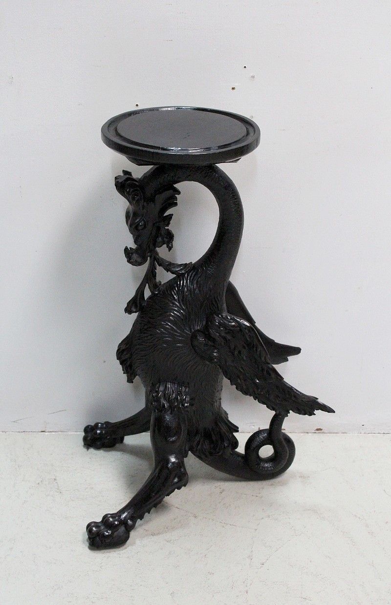photo furniture Bolster Taste Renaissance 1900
