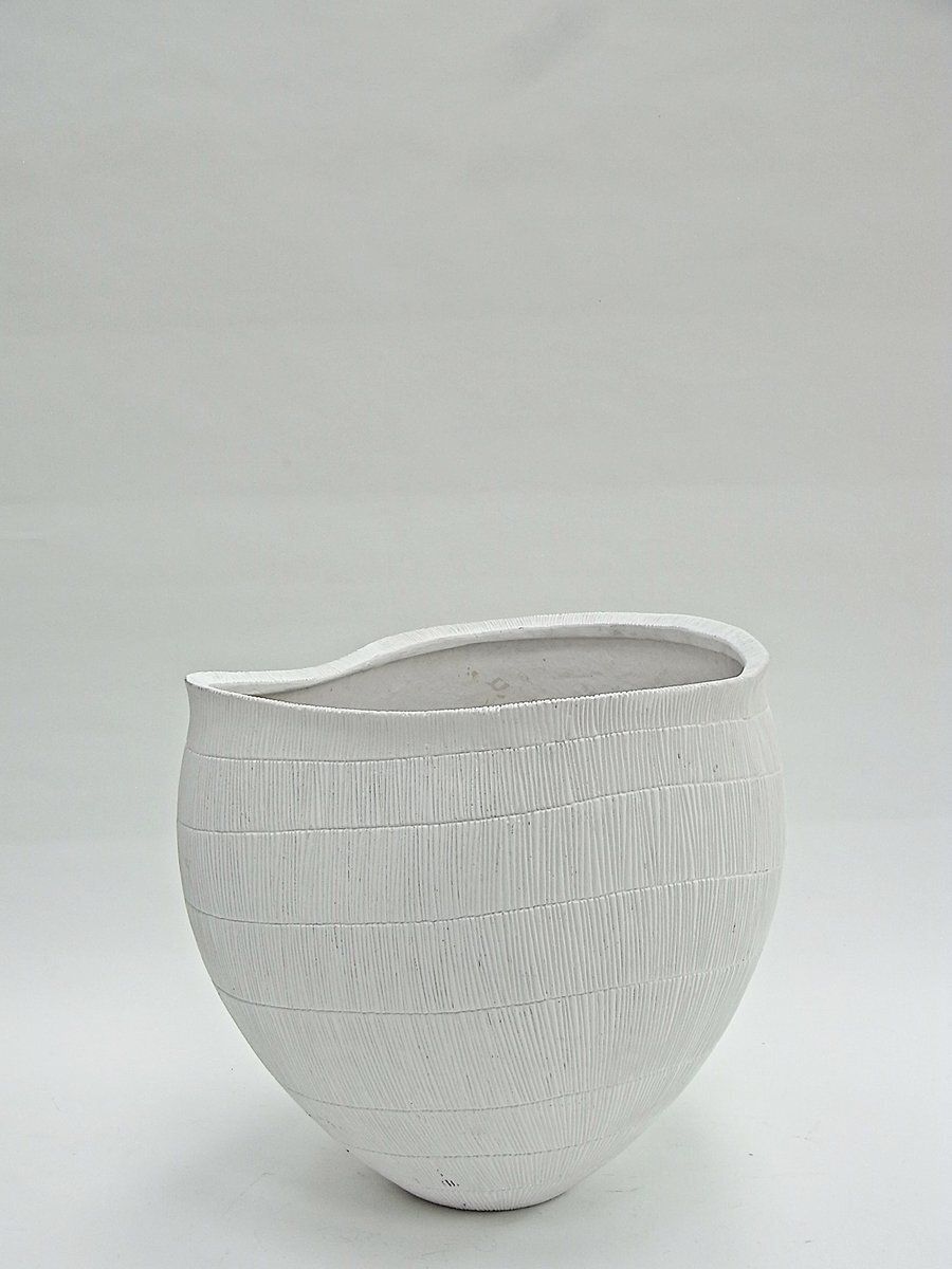Amorphous Flower Pot Made Of White Fiberglass By Gunter Lambert, 2000s photo for sale