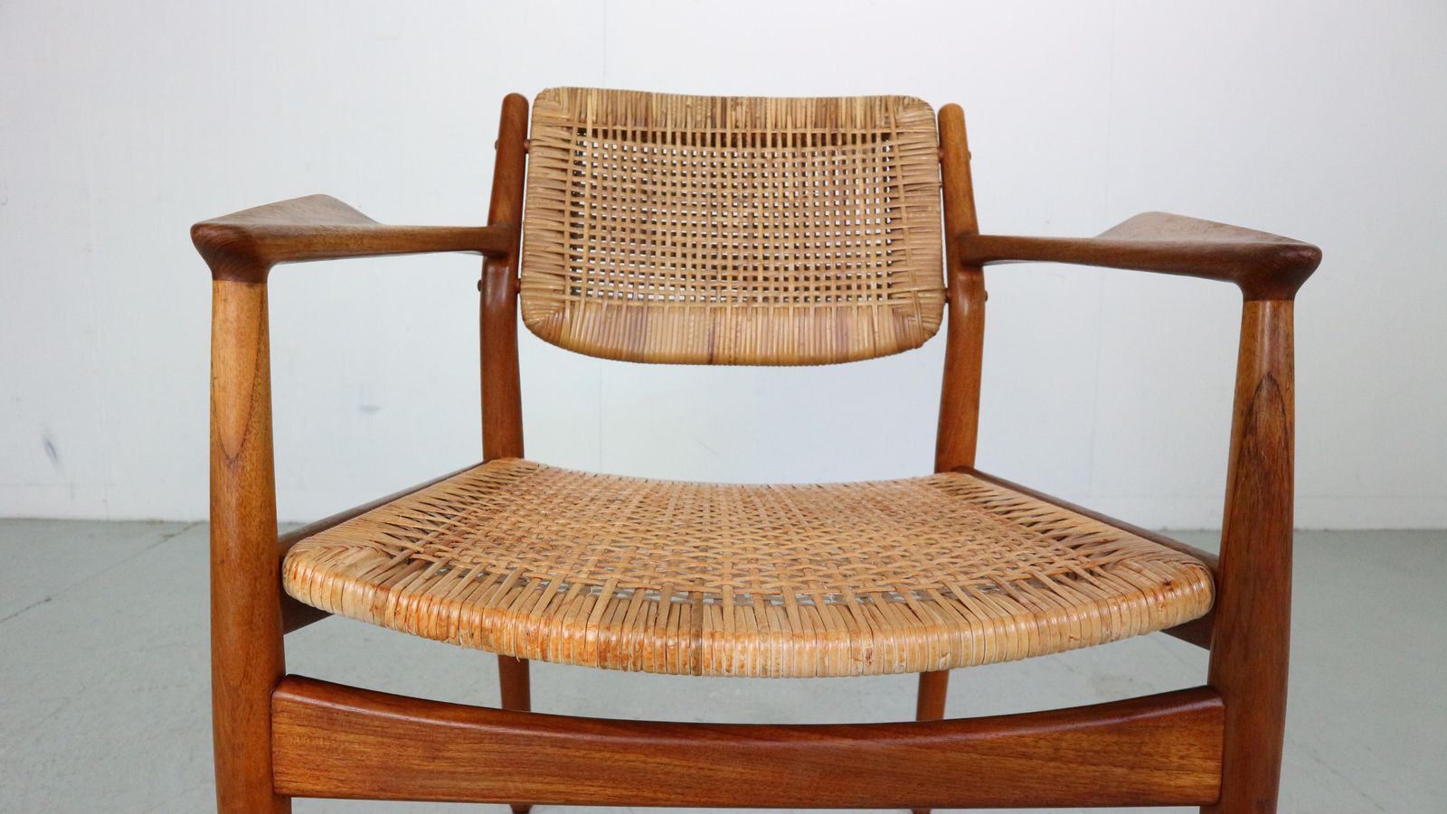 photo furniture Arne Vodder Teak/Rattan Chair "Model 51" For Sibast Furniture, 1950 Denmark