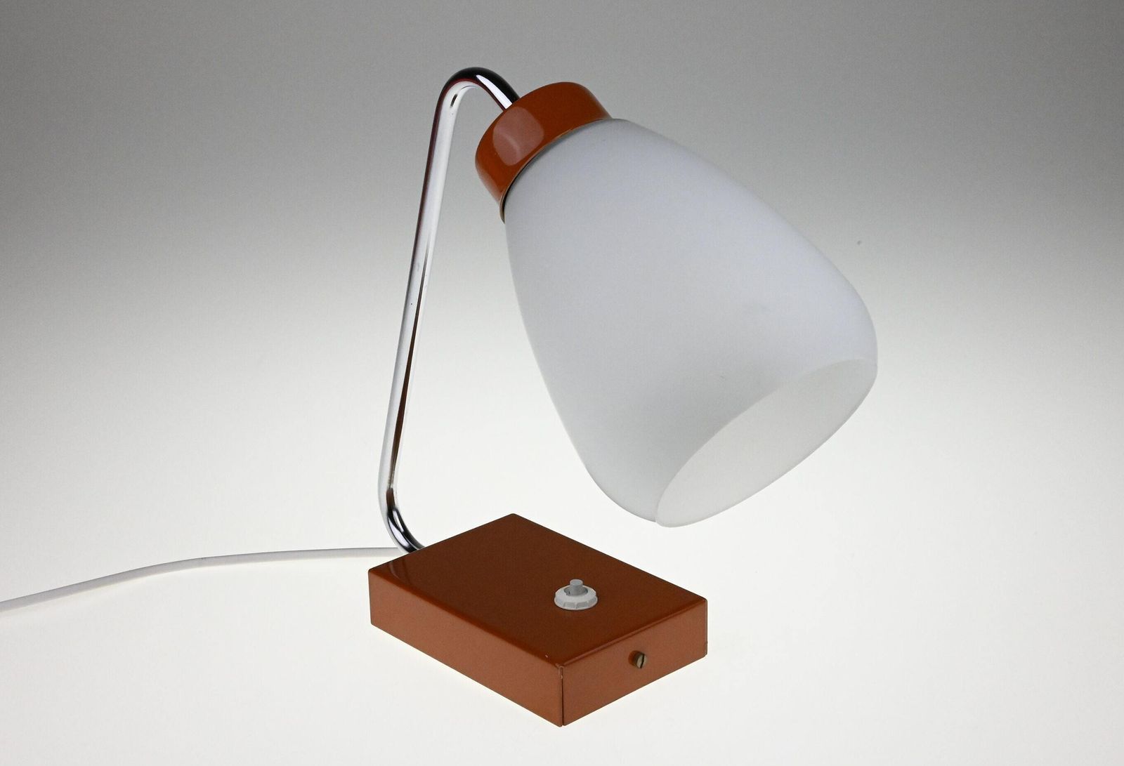 Mid Century Desk Lamp, Table Lamp, Desk Lamp, Bedside Lamp, Mid Century Lamp, Chrome Lamp, Table Light, Retro Lighting, Vintage Lamp photo buy