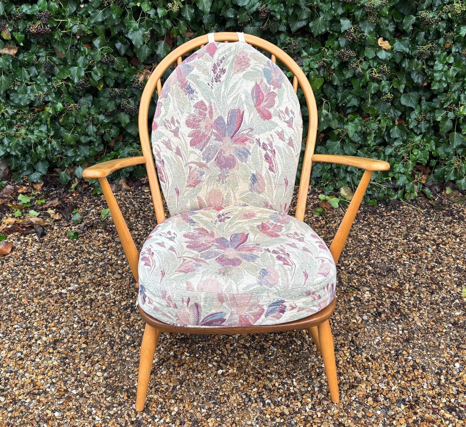 Vintage 1960’s Ercol Windsor 305 Tub Chair photo furniture