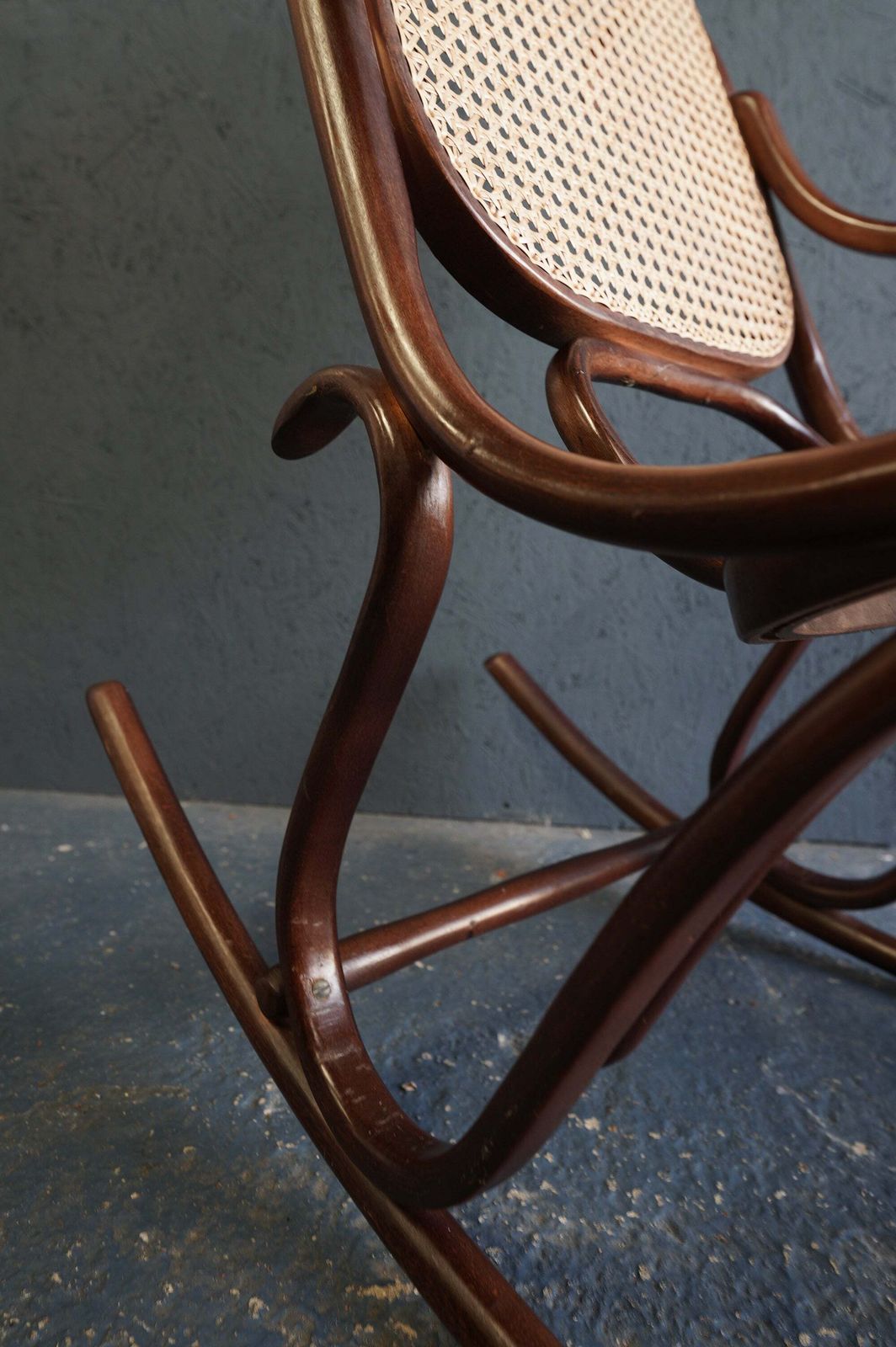 Vintage "P.I. Dinette" Bentwood Rocking Chair – Thonet Style (C.1970s) photo vintage