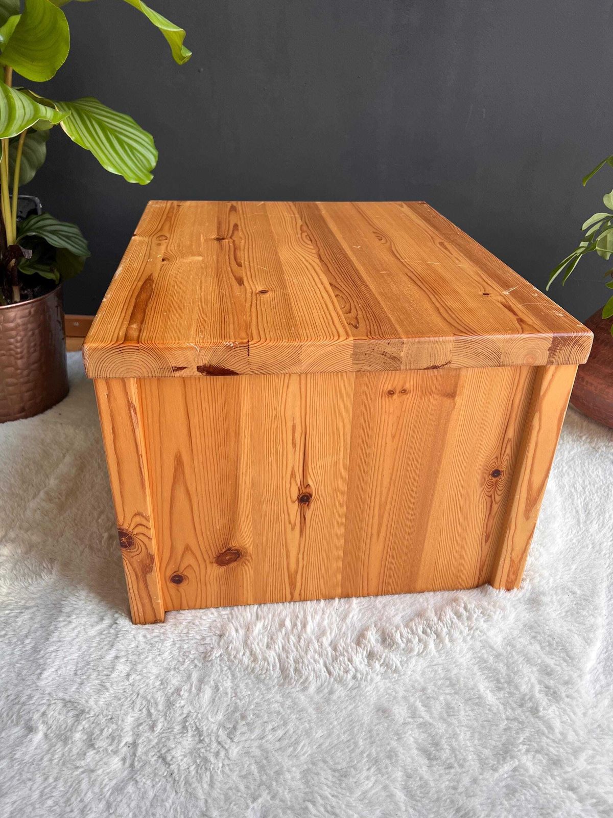 photo vinterior Vintage Brutalist Pine Nightstand   Low Profile Side Table Mcm 1970s