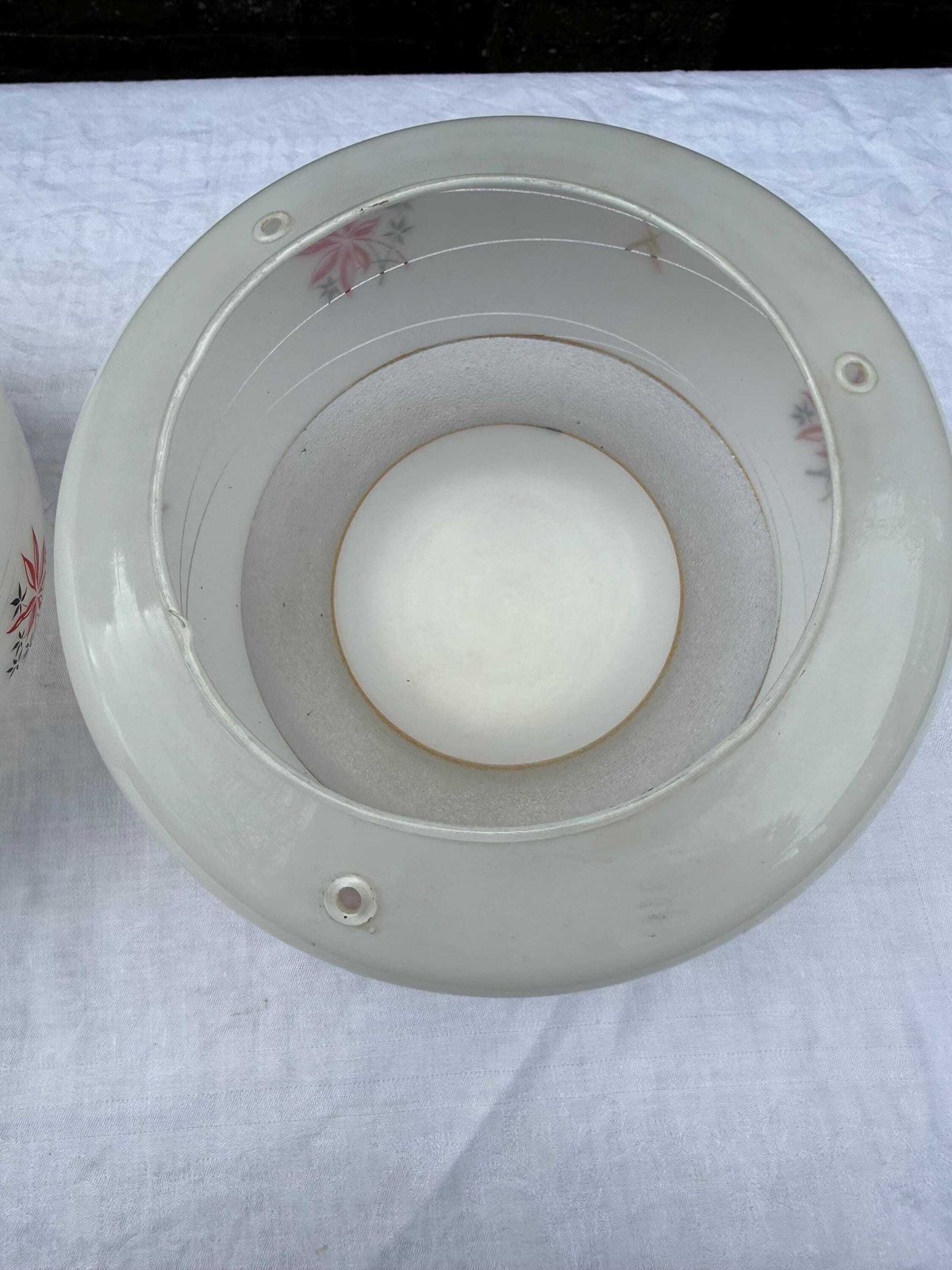 photo vintage Authentic Pair Of Vintage Frosted Glass Ceiling Light Shades With Floral Mid Century Detailing