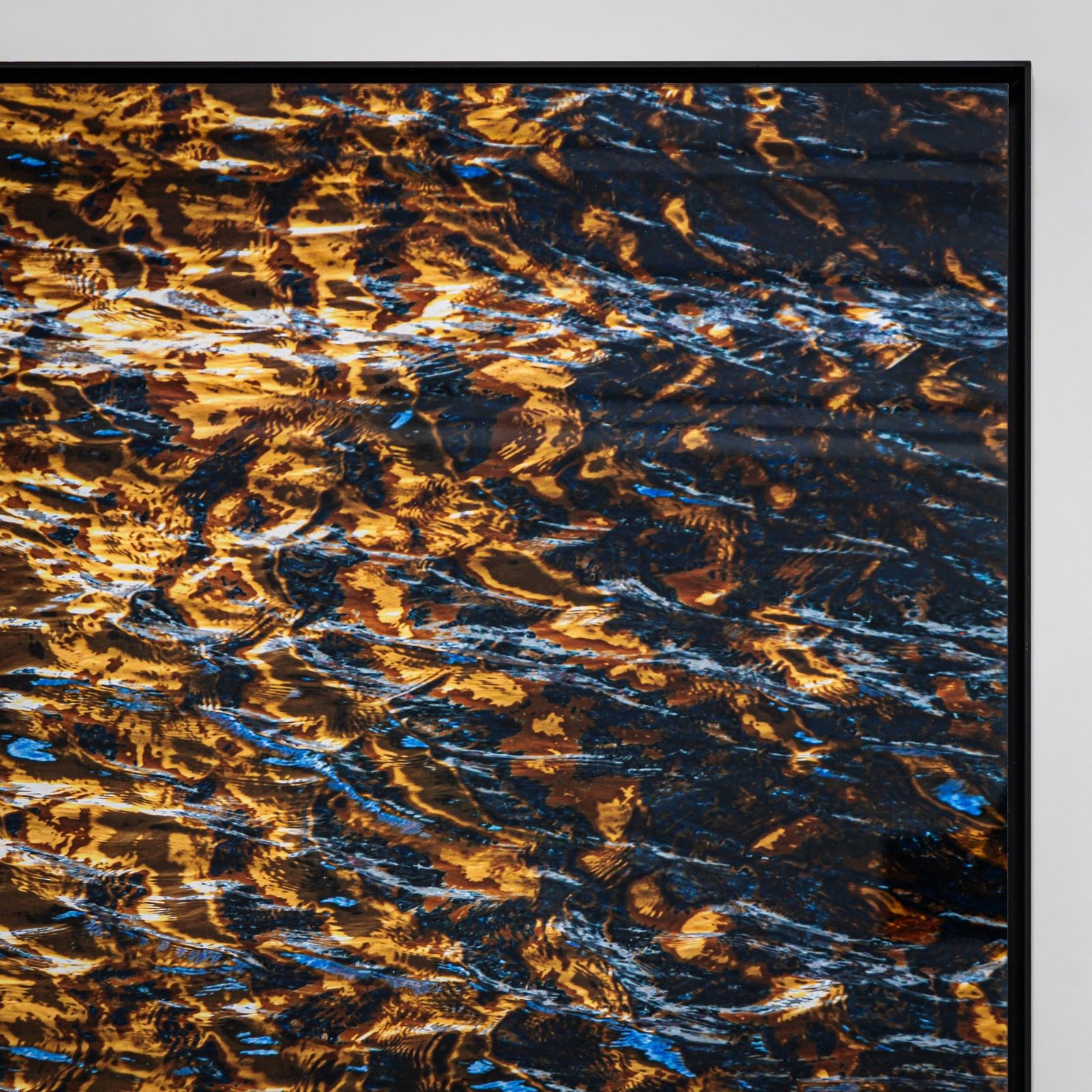 Ortwin Klipp (1977) – Liquids 231, Speicherstadt, Hamburg, Square Photograph, Limited Edition 21st Century photo vinterior