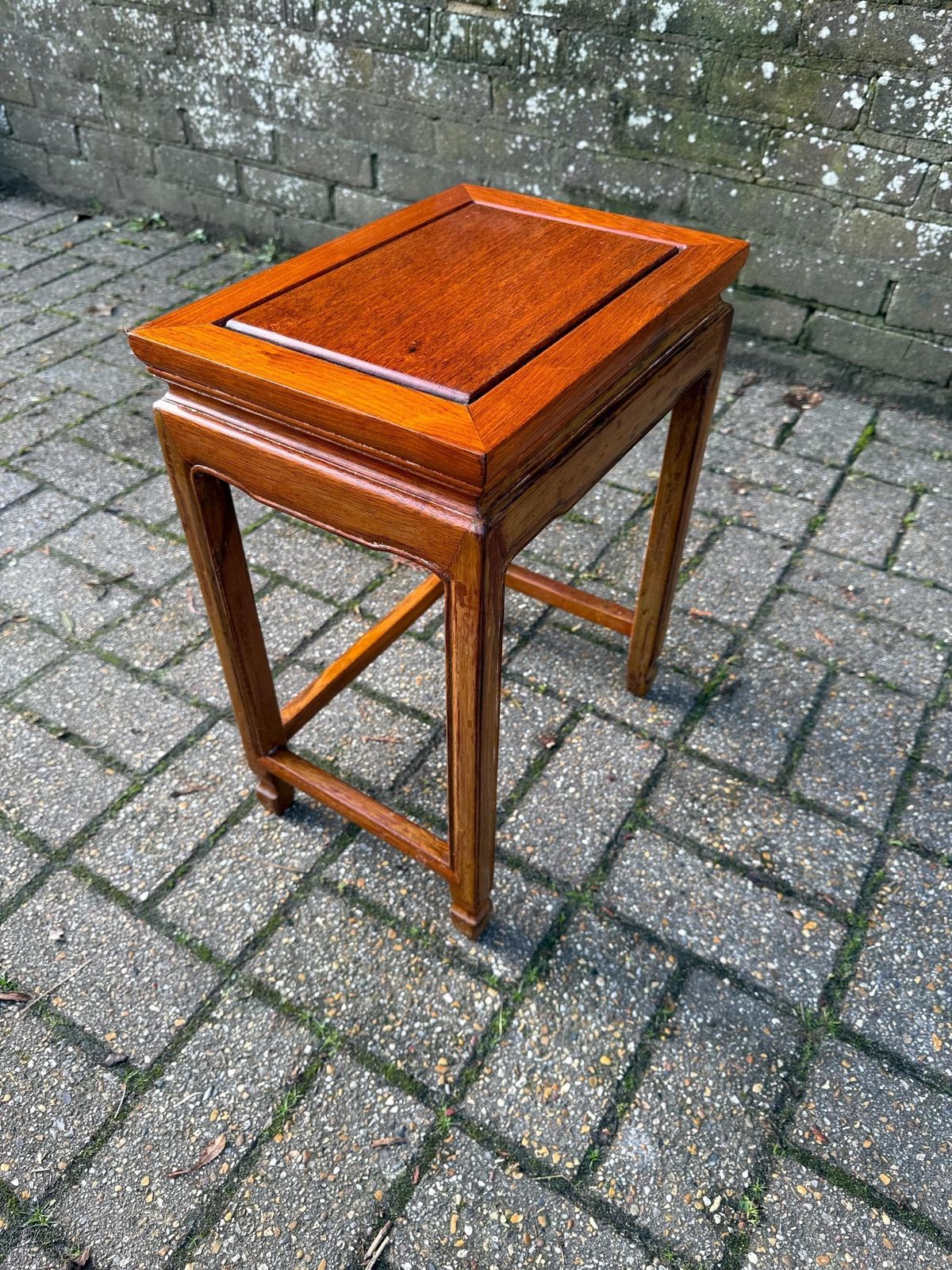 110.0 Small Vintage Teak Side Table Oriental Style Nesting Table 1980s 1990s Hardwood Furniture 2 photo