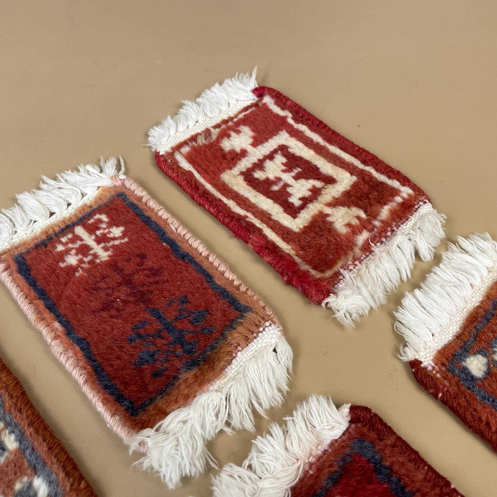 Vintage Miniature Oriental Rugs X8 Handwoven Wool Tabletop Decor Red Mats Set Geometric Small Carpets White Tassels photo vinterior