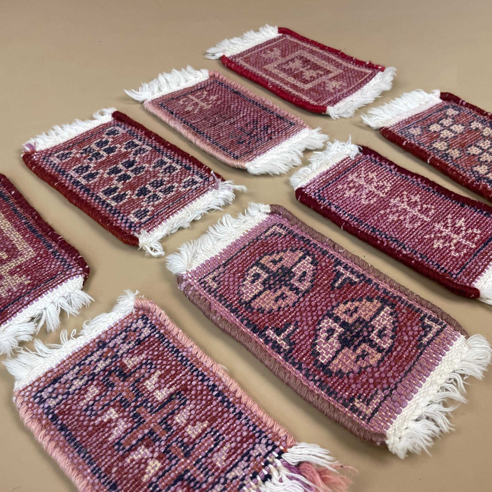 photo furniture Vintage Miniature Oriental Rugs X8 Handwoven Wool Tabletop Decor Red Mats Set Geometric Small Carpets White Tassels