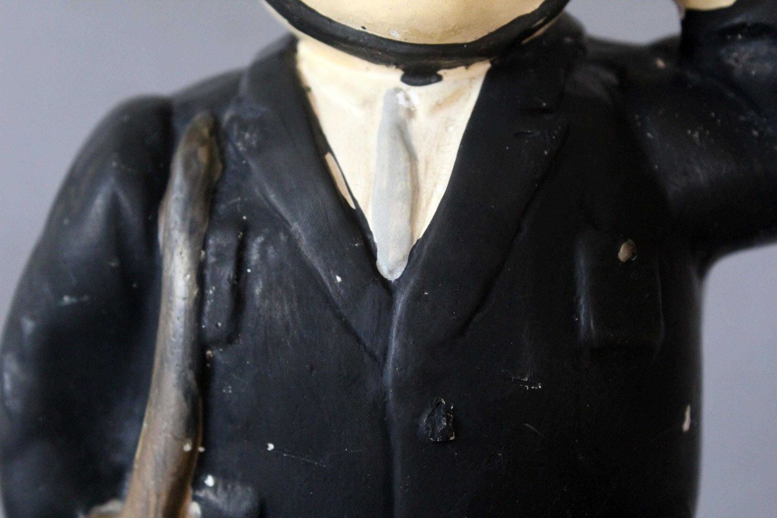 Antiek Frans Gipsen Spaarpotje Om Te Breken, Ca. 1900s – Man In Uniform, Militair Saluut, Verzamelobject, Zwart Wit photo vinterior