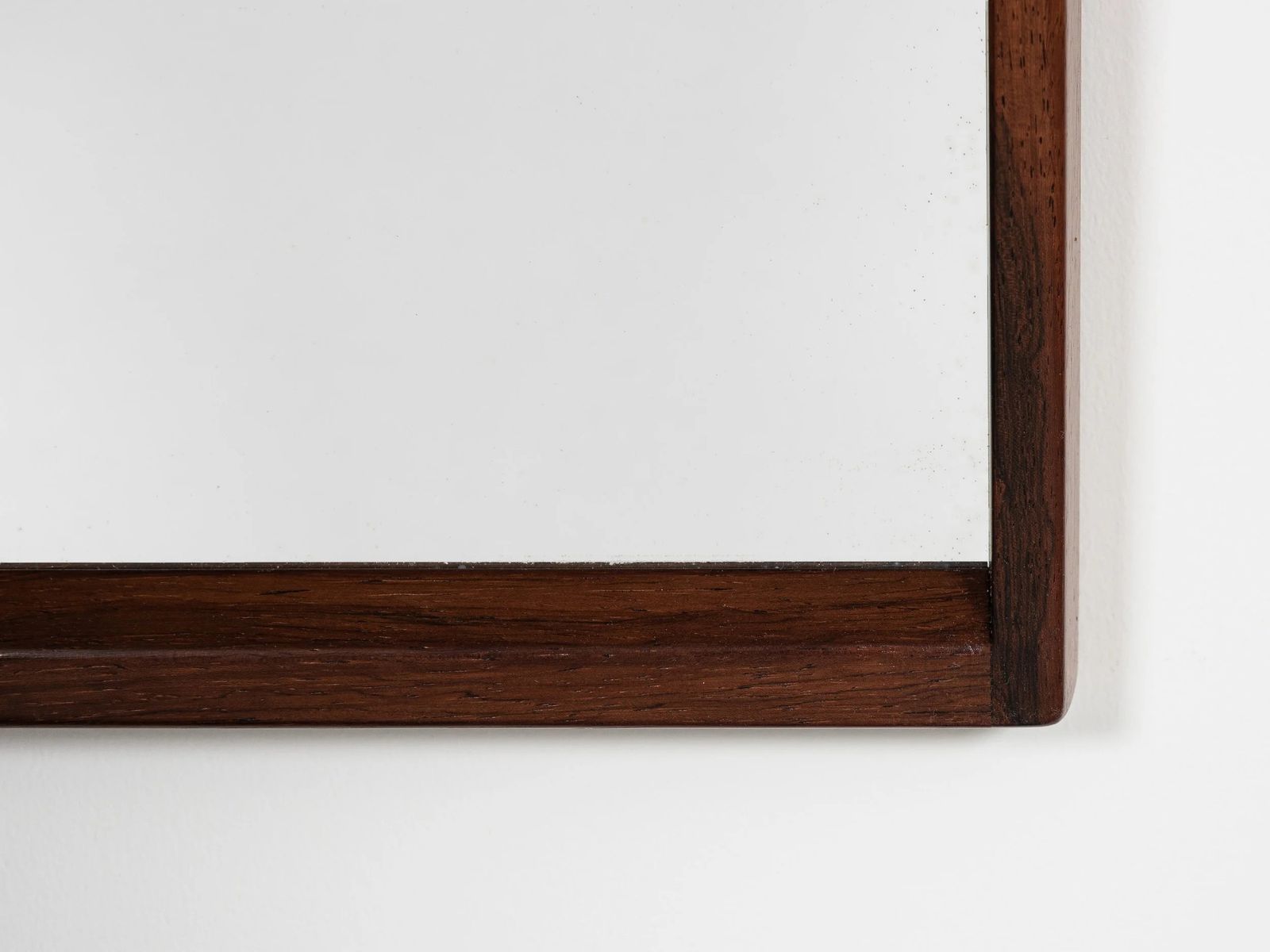 photo vinterior Midcentury Danish Set Of Mirror, Bench And Container In Rosewood By Aksel Kjersgaard 1960s