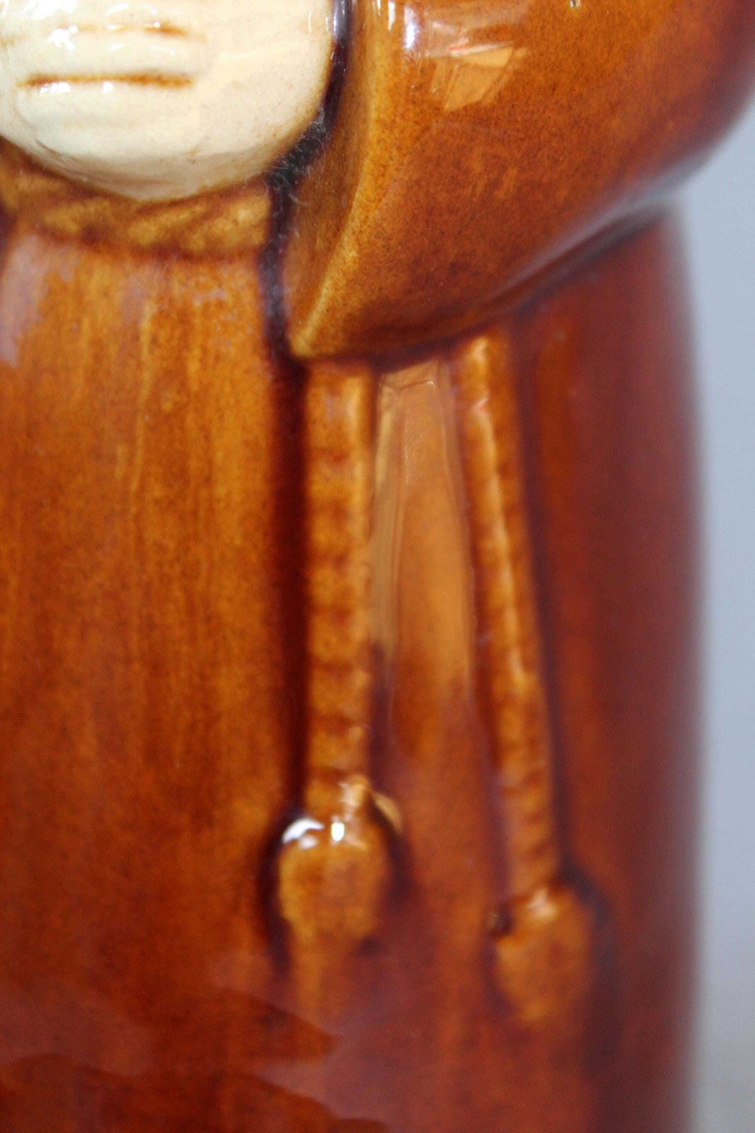 Grote Vintage Keramische Monnik Fles – Decanteerkaraf Met Muziekdoos, Quimper Keraluc Frankrijk, Kurksluiting, Figuratieve Sculptuur, Leeg photo 60.0