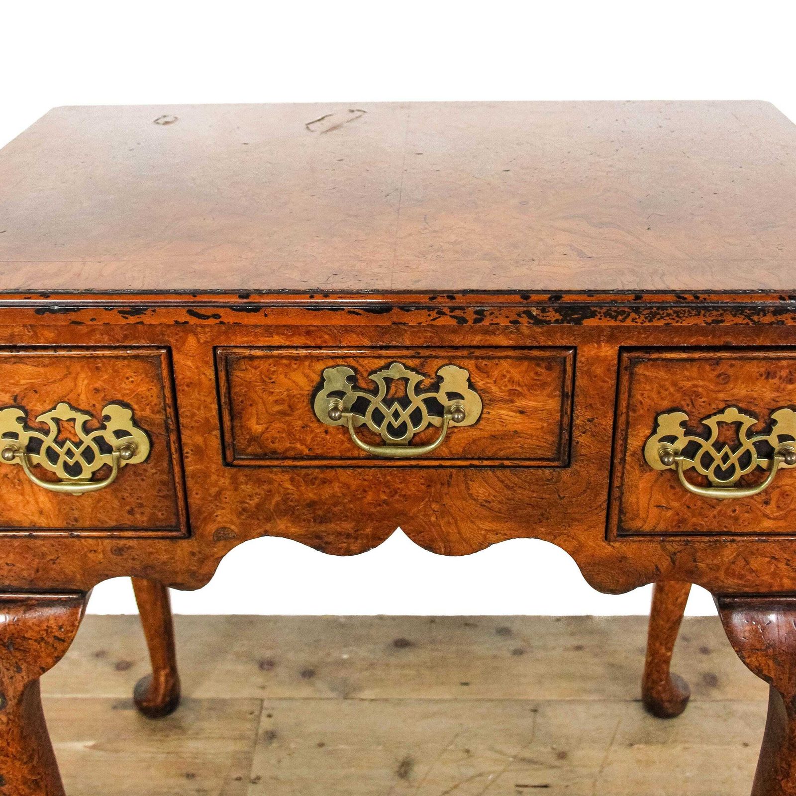 photo vinterior Antique 20th Century Walnut Lowboy Side Table | Antique Tables | Antique Furniture | Antique Side Table
