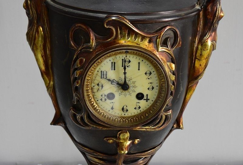 Pendulum Vase Art Nouveau 19th Century photo Home Decor